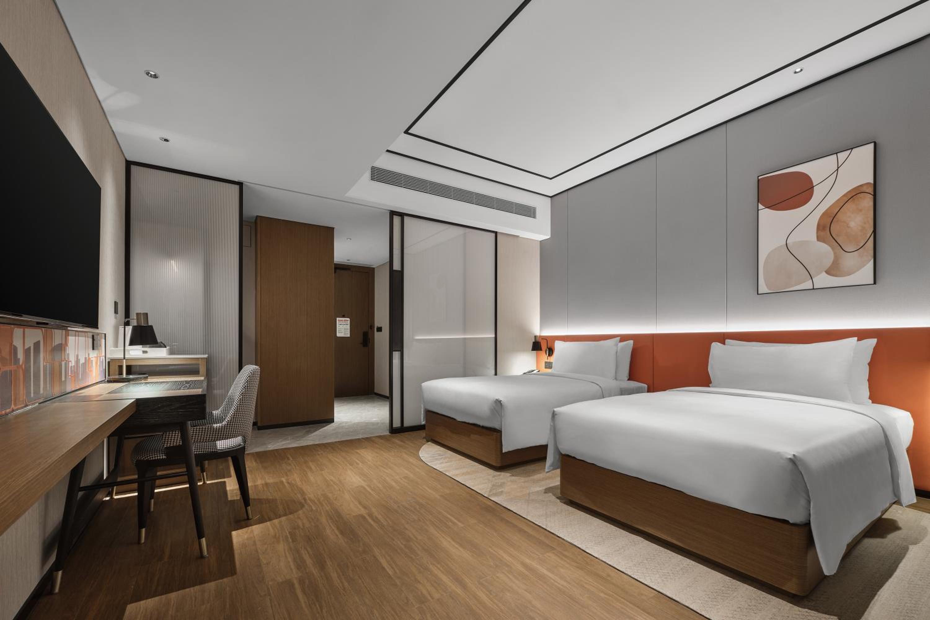Twin Room thumbnail 5