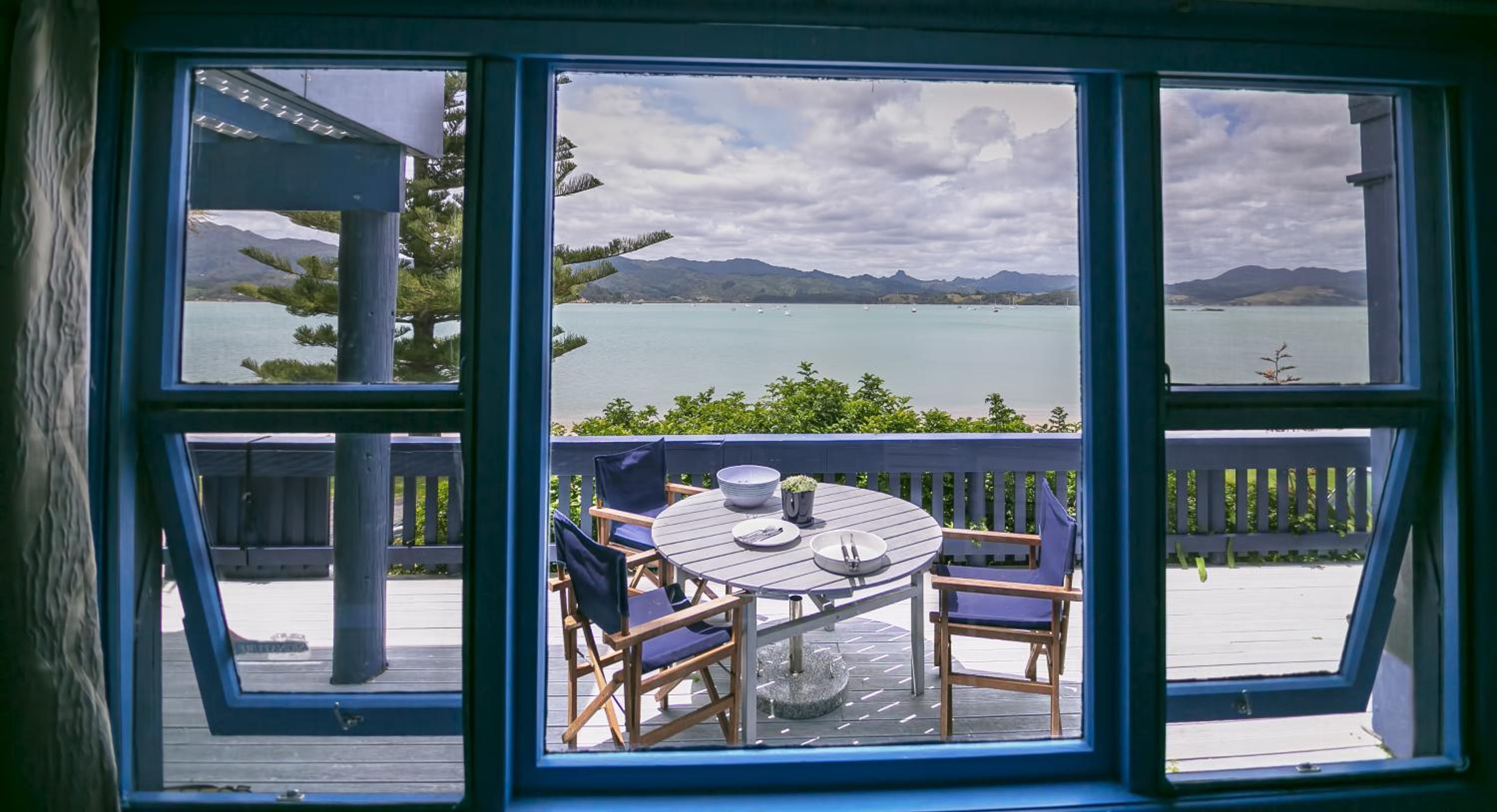 Apartment with Sea View - Wyuna Bay Downstairs photo 2