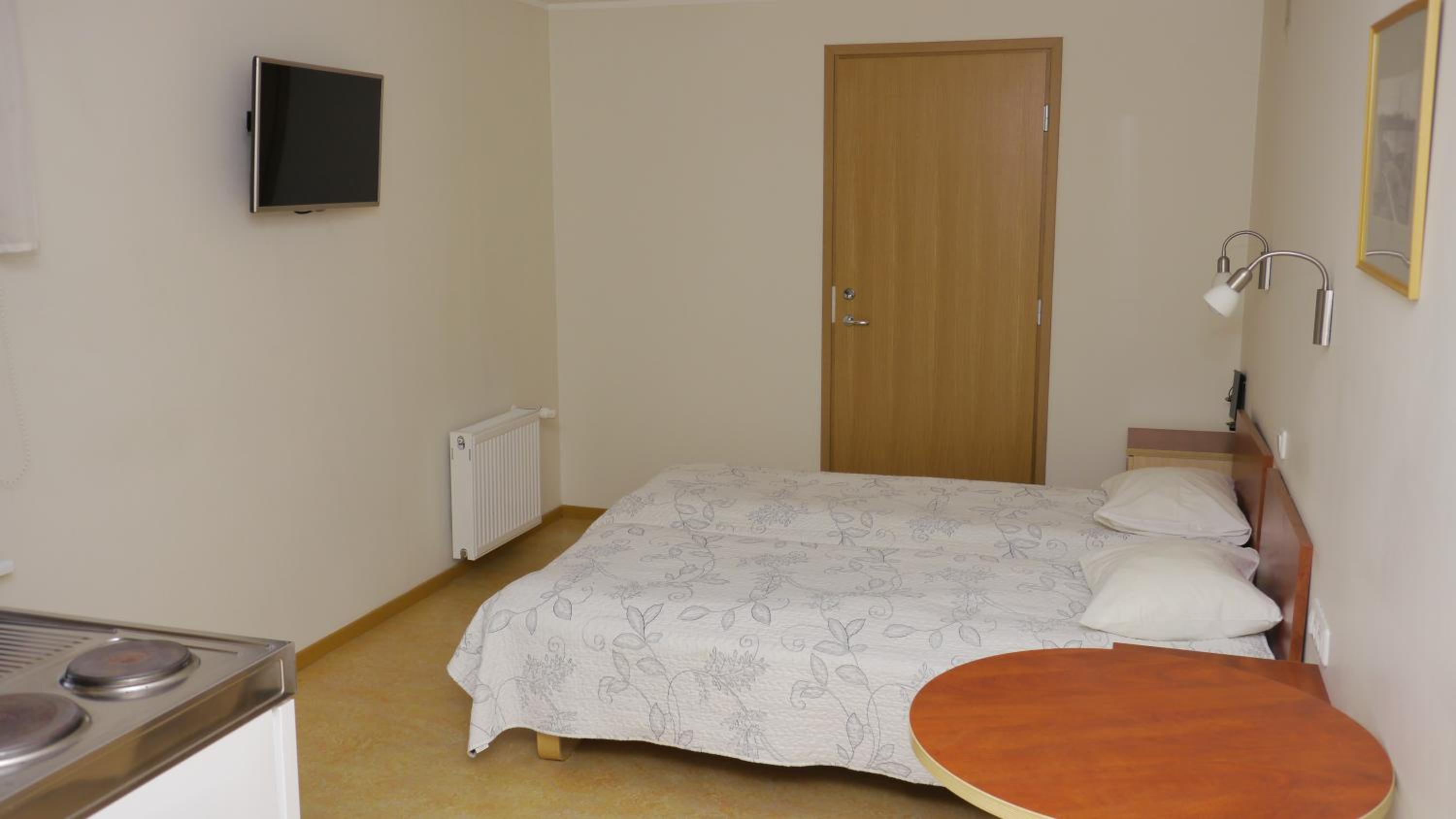 Twin Room with Kitchenette - Photo 22