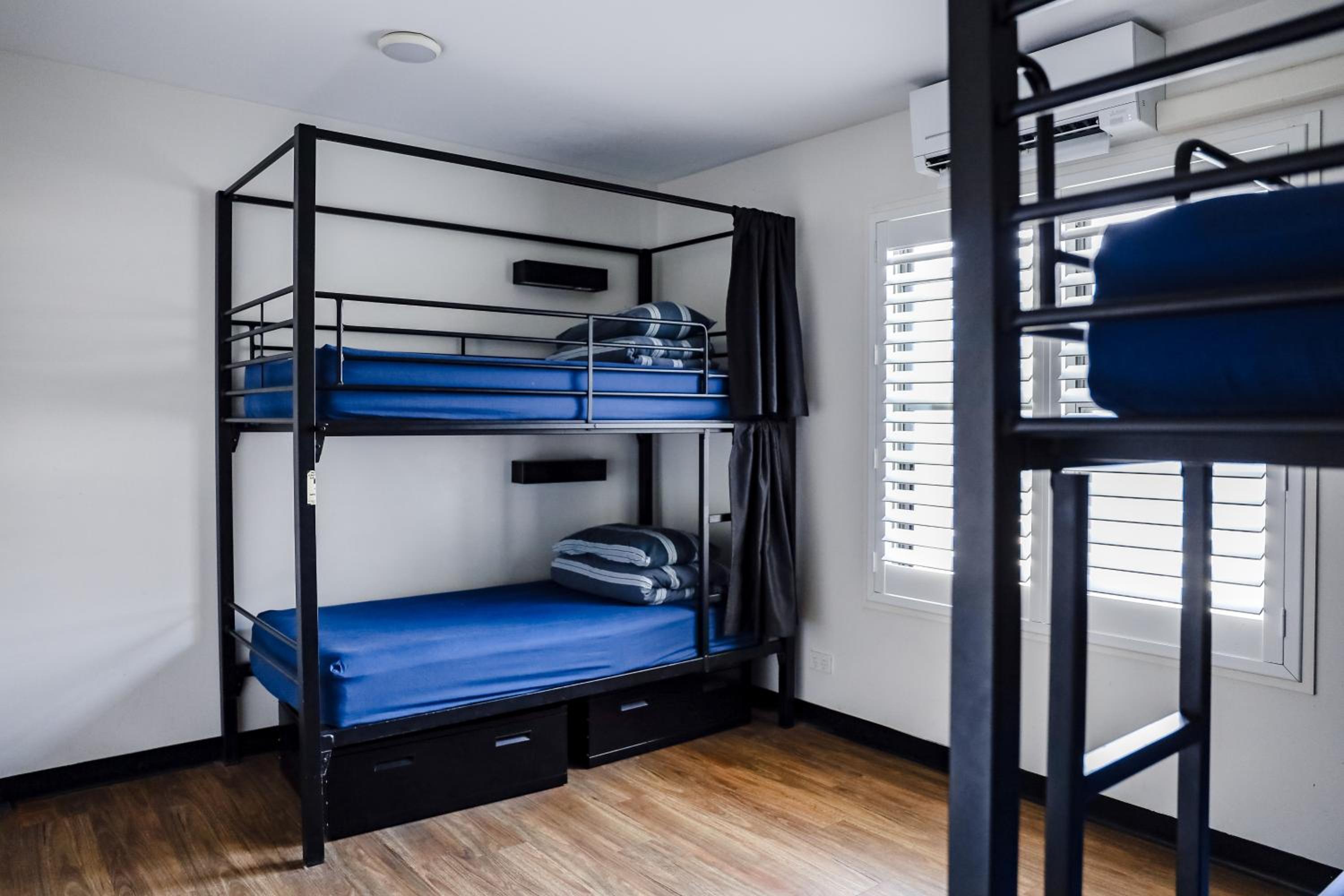 Bed in 4-Bed Mixed Dormitory Room