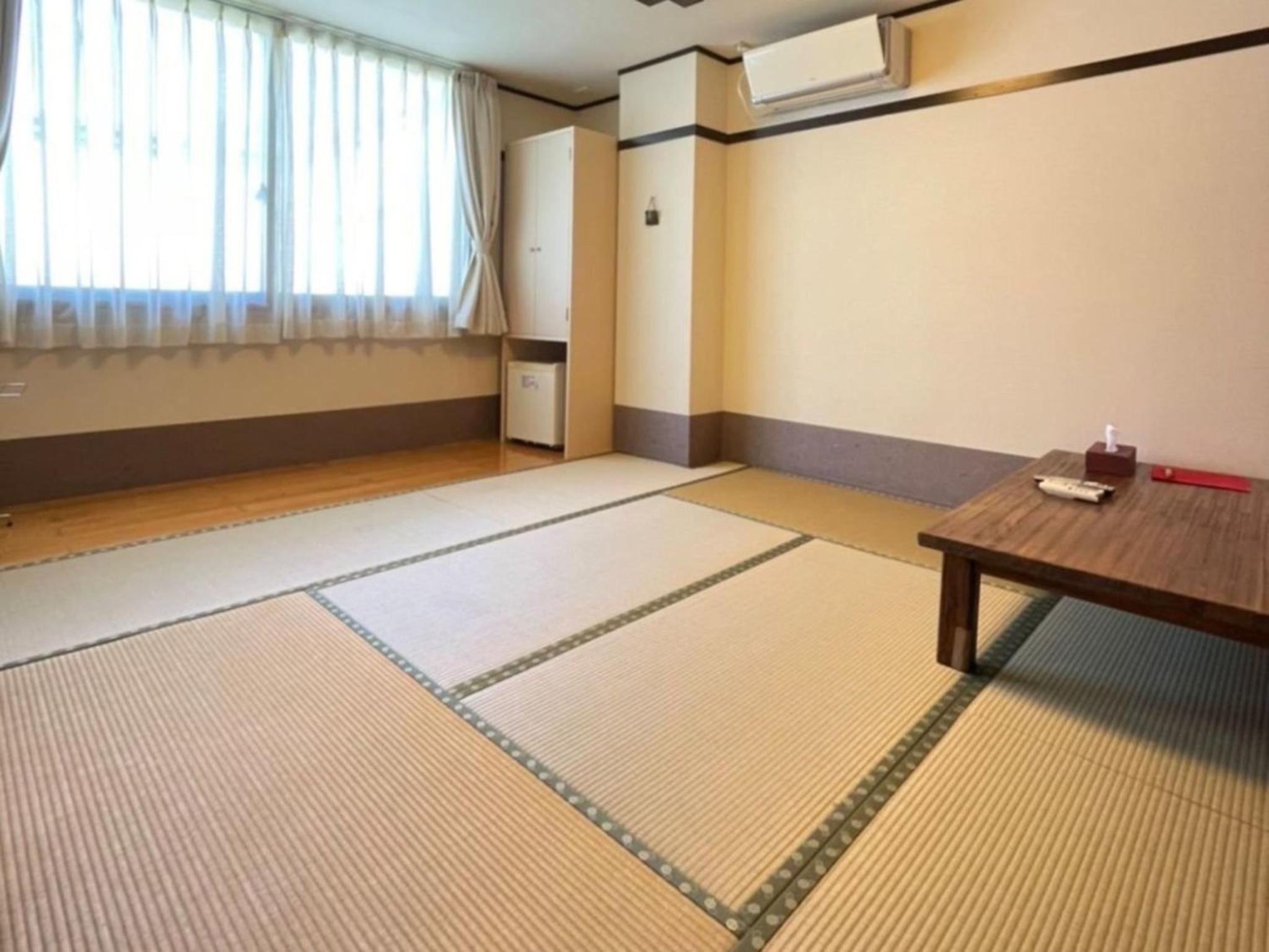 Japanese-Style Quadruple Room