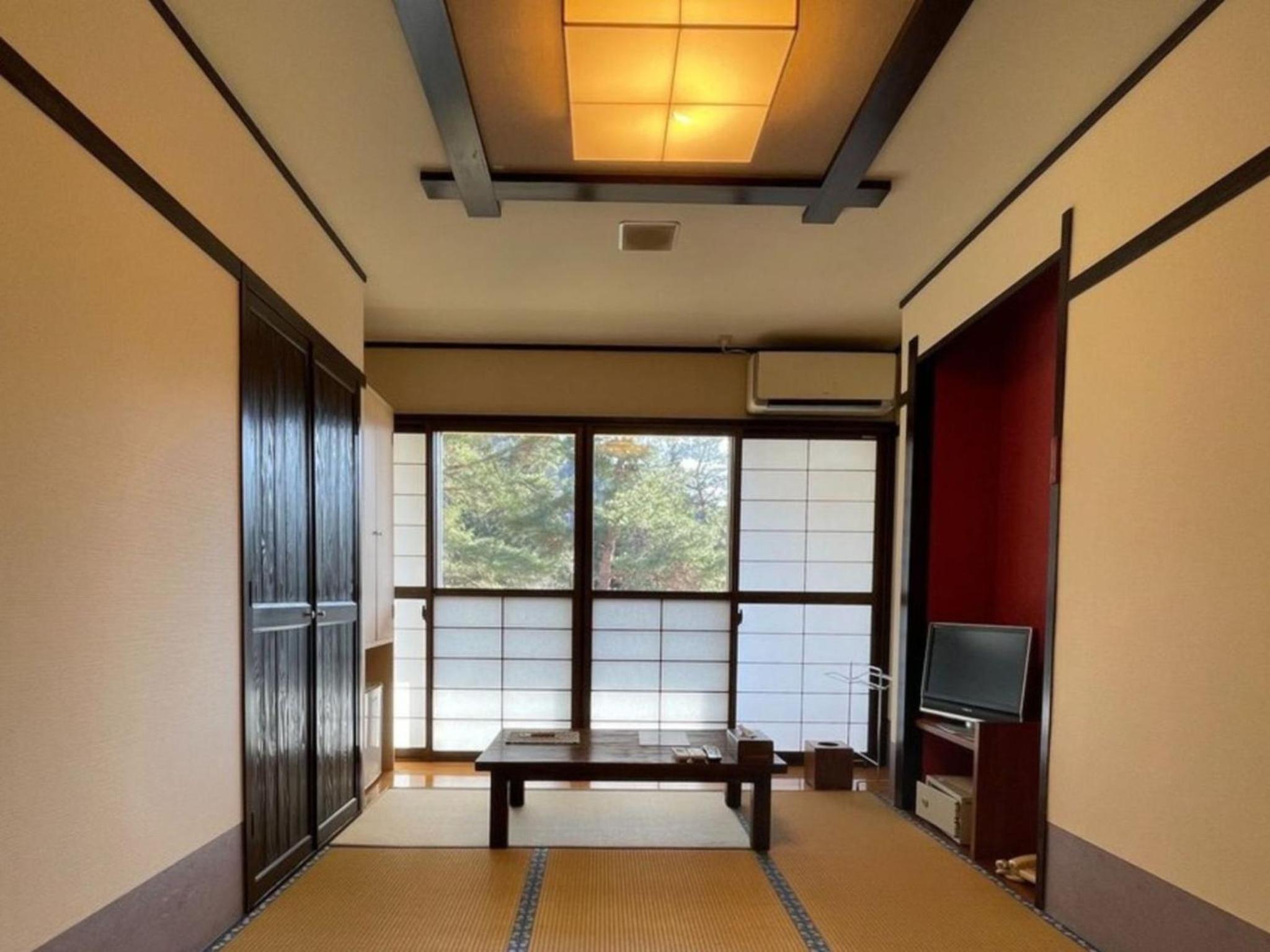 Japanese-Style Twin Room