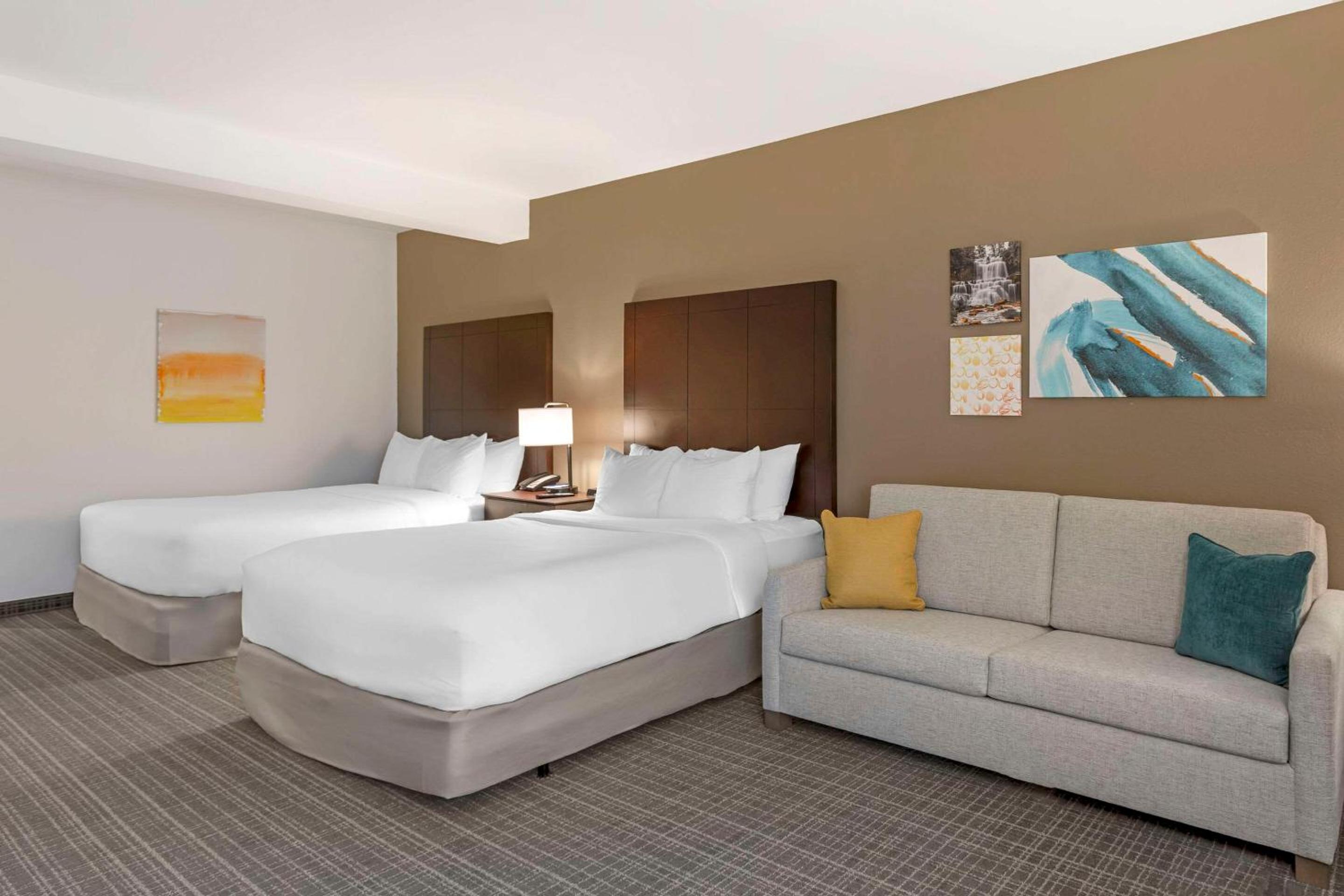 2 Queen Beds Nonsmoking Accessible - Photo 2