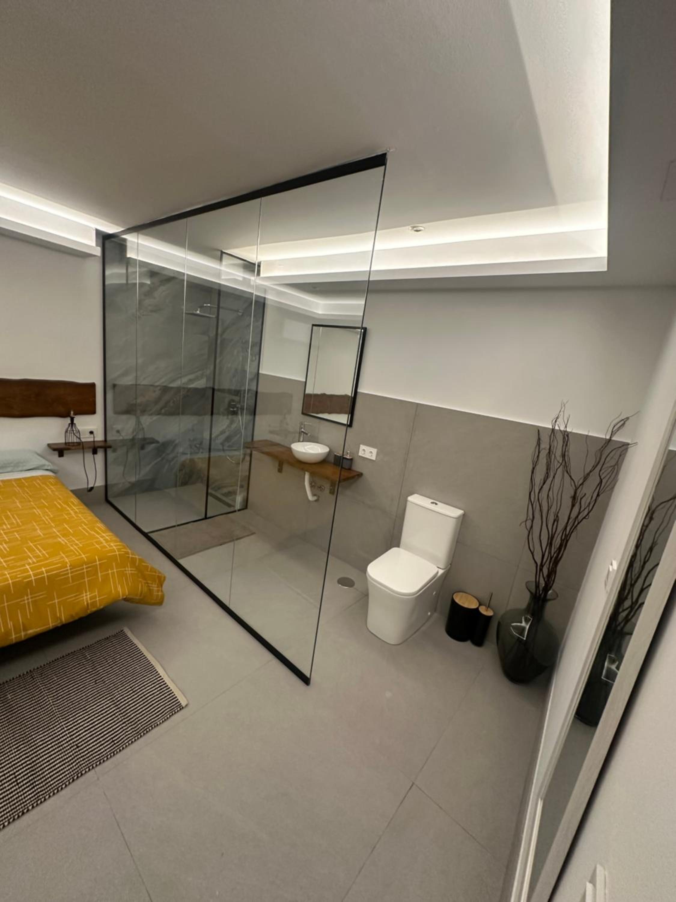 Double Room with Park View - Photo 6