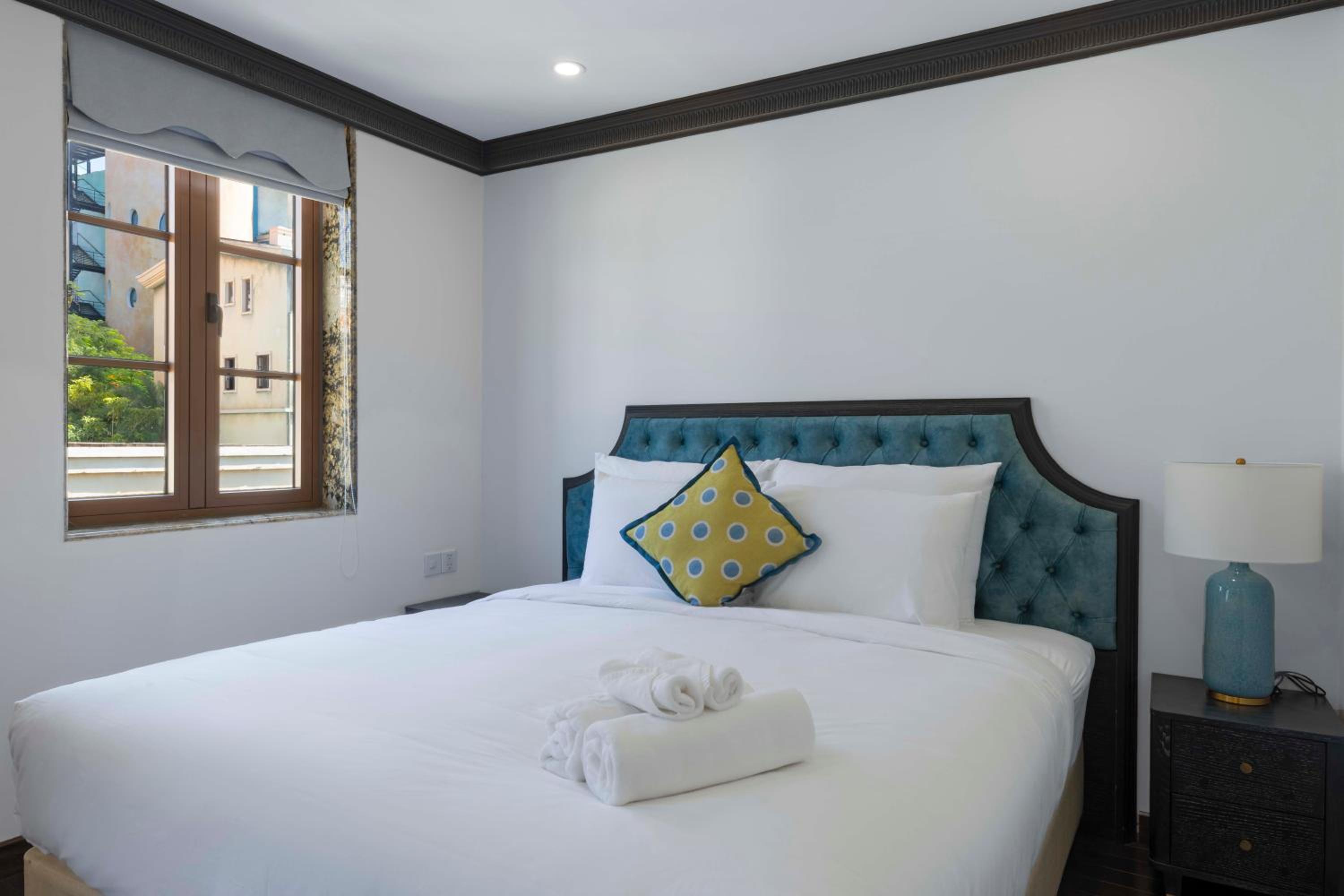 King Room with Balcony