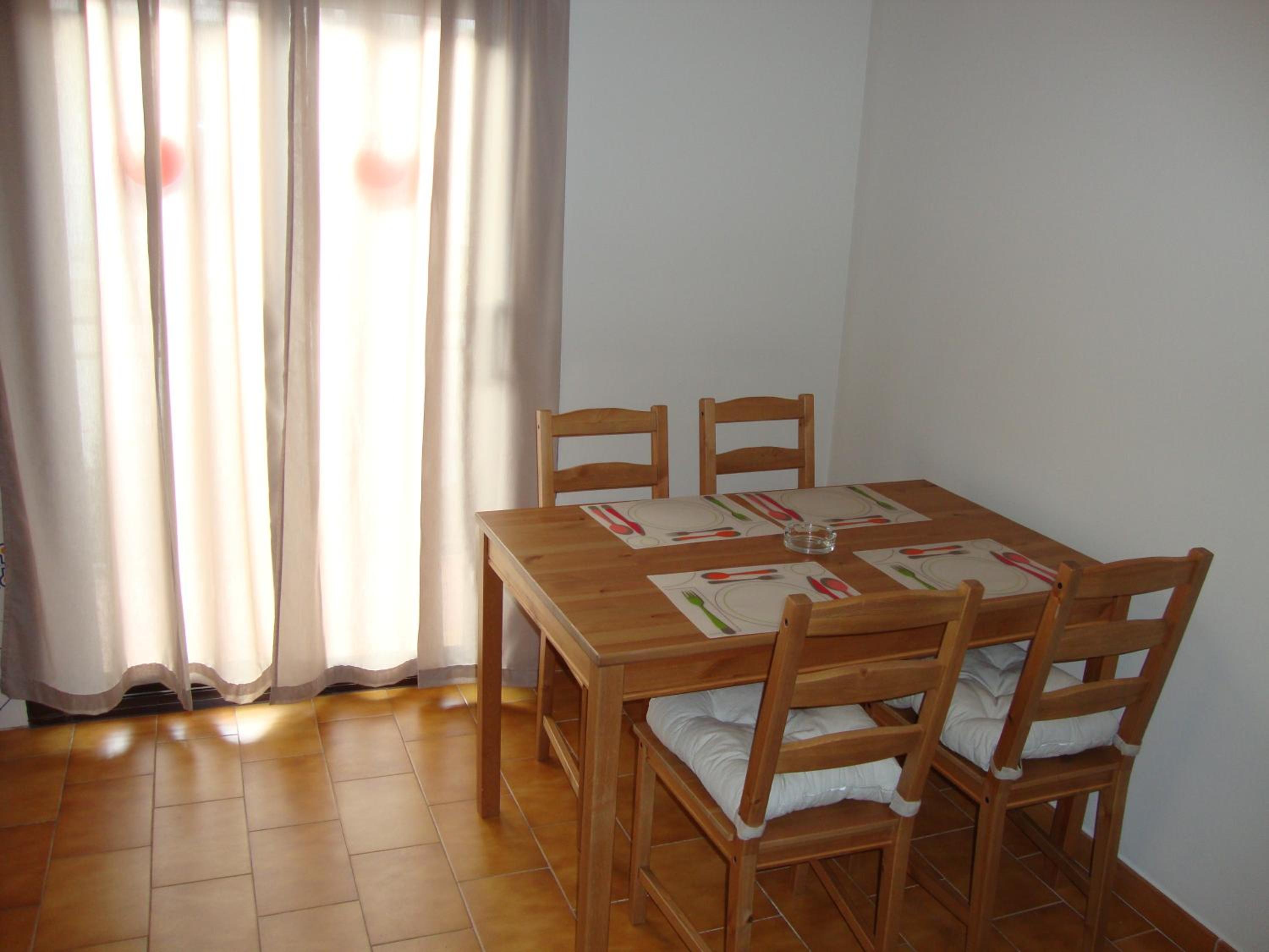 Basic Triple Room