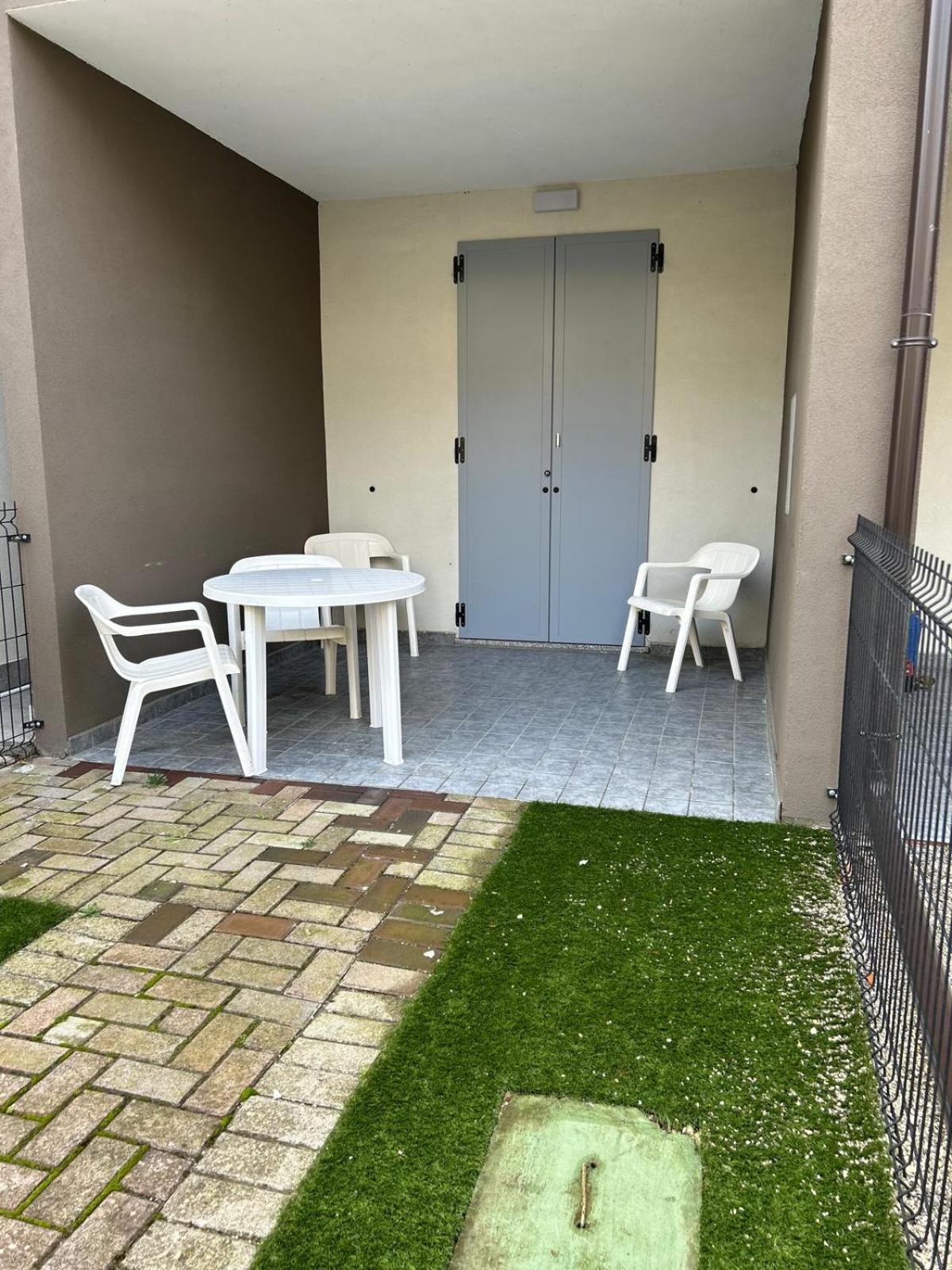 One-Bedroom Apartment with Garden View photo 1
