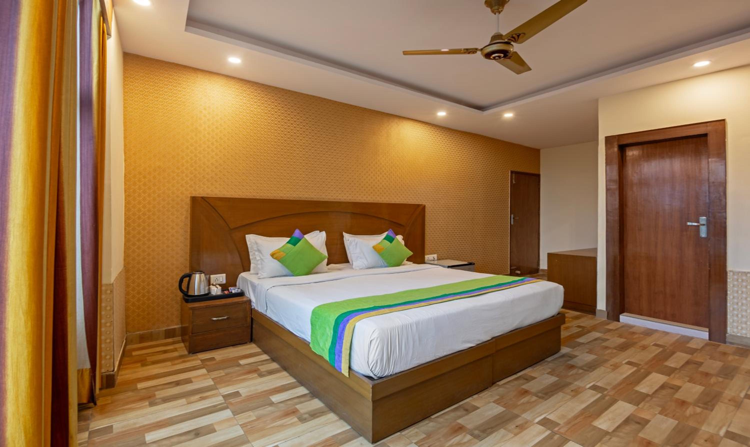 Deluxe Double Room photo 2
