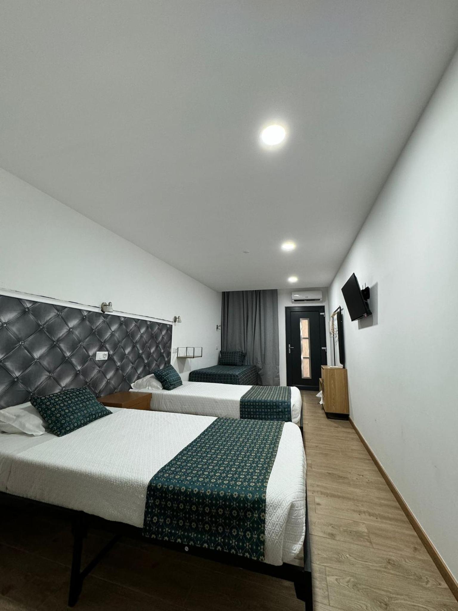 Triple Room - Photo 2