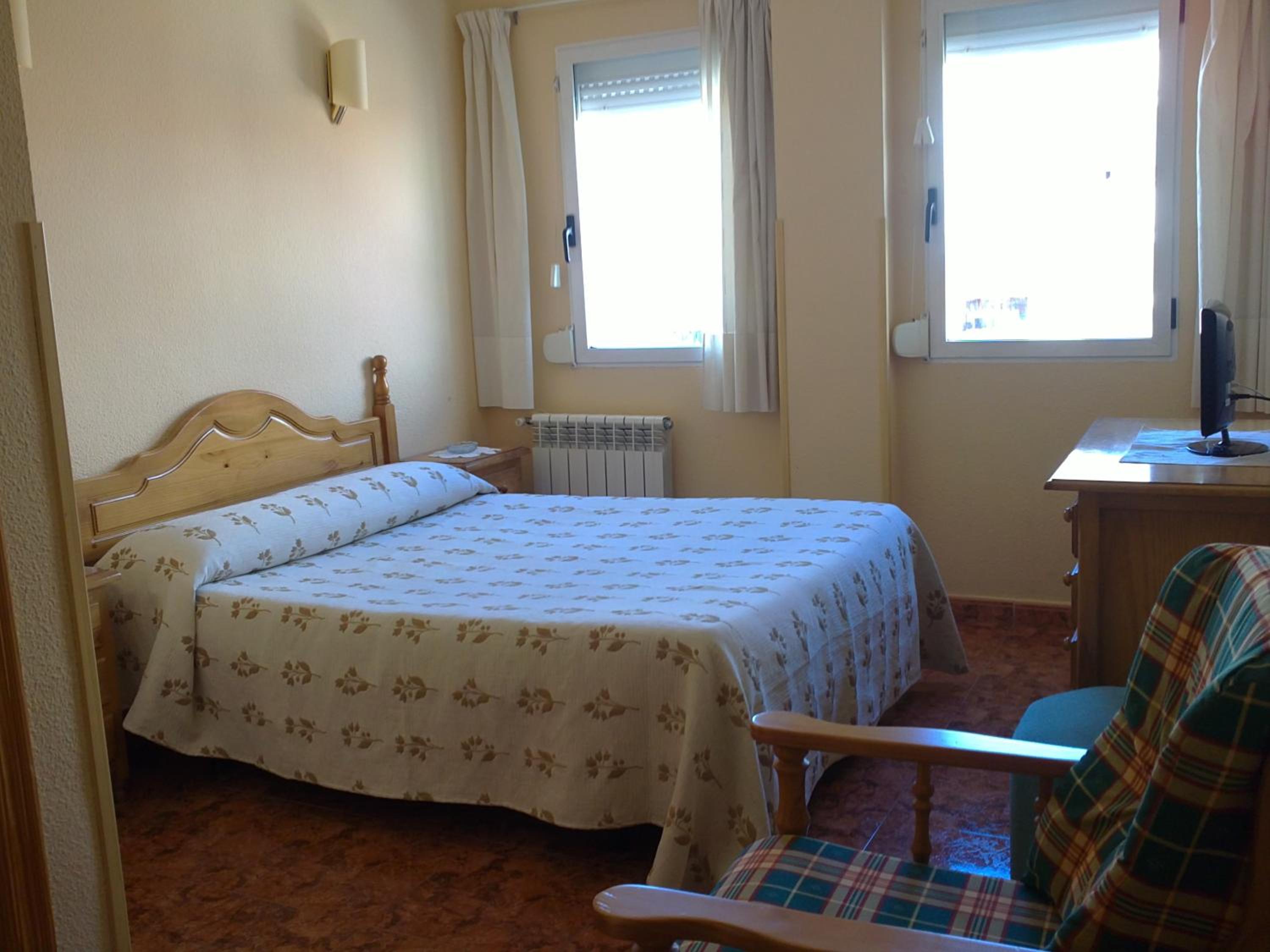 Double or Twin Room photo 2