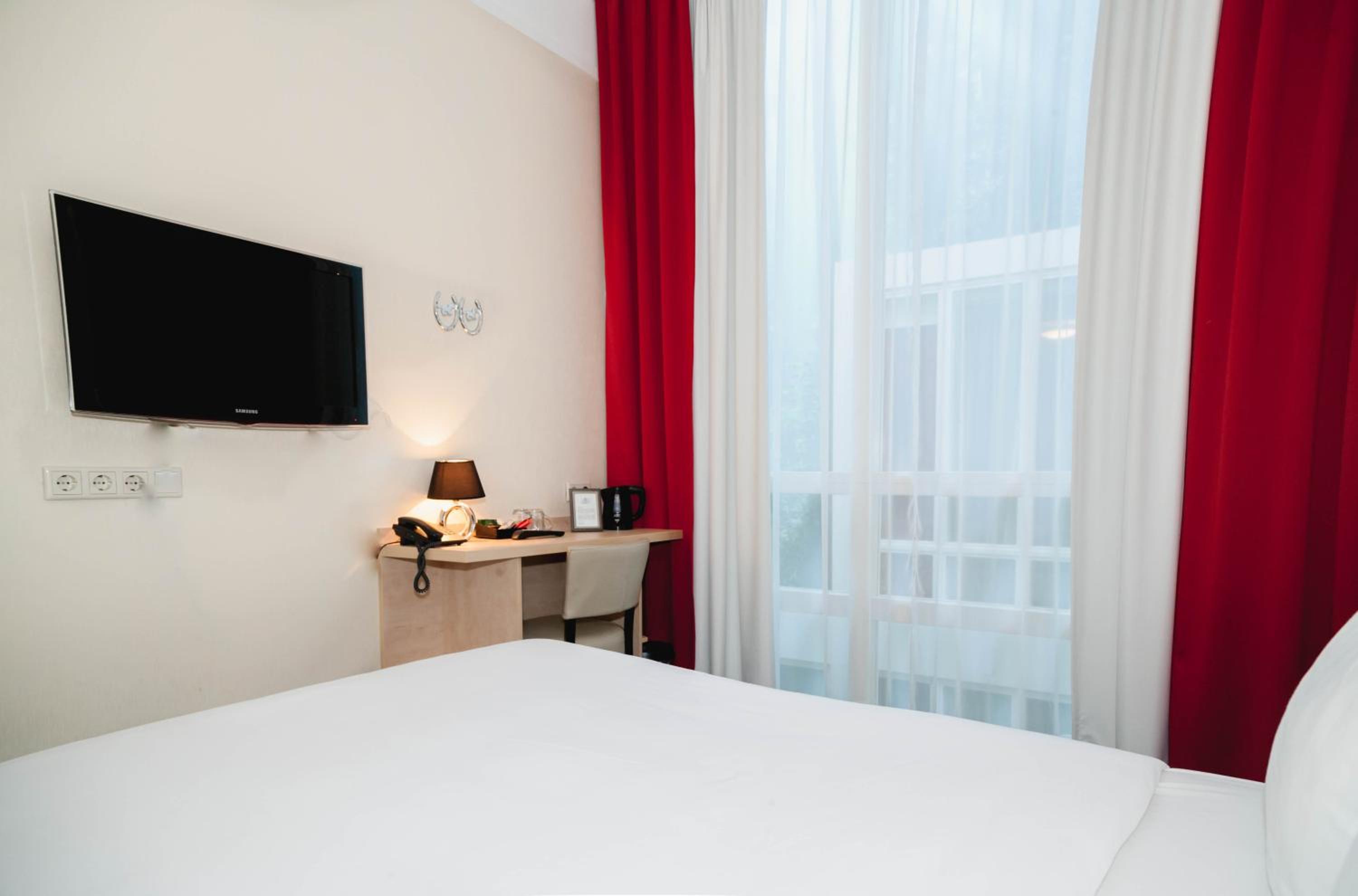 Small Double Room photo 3