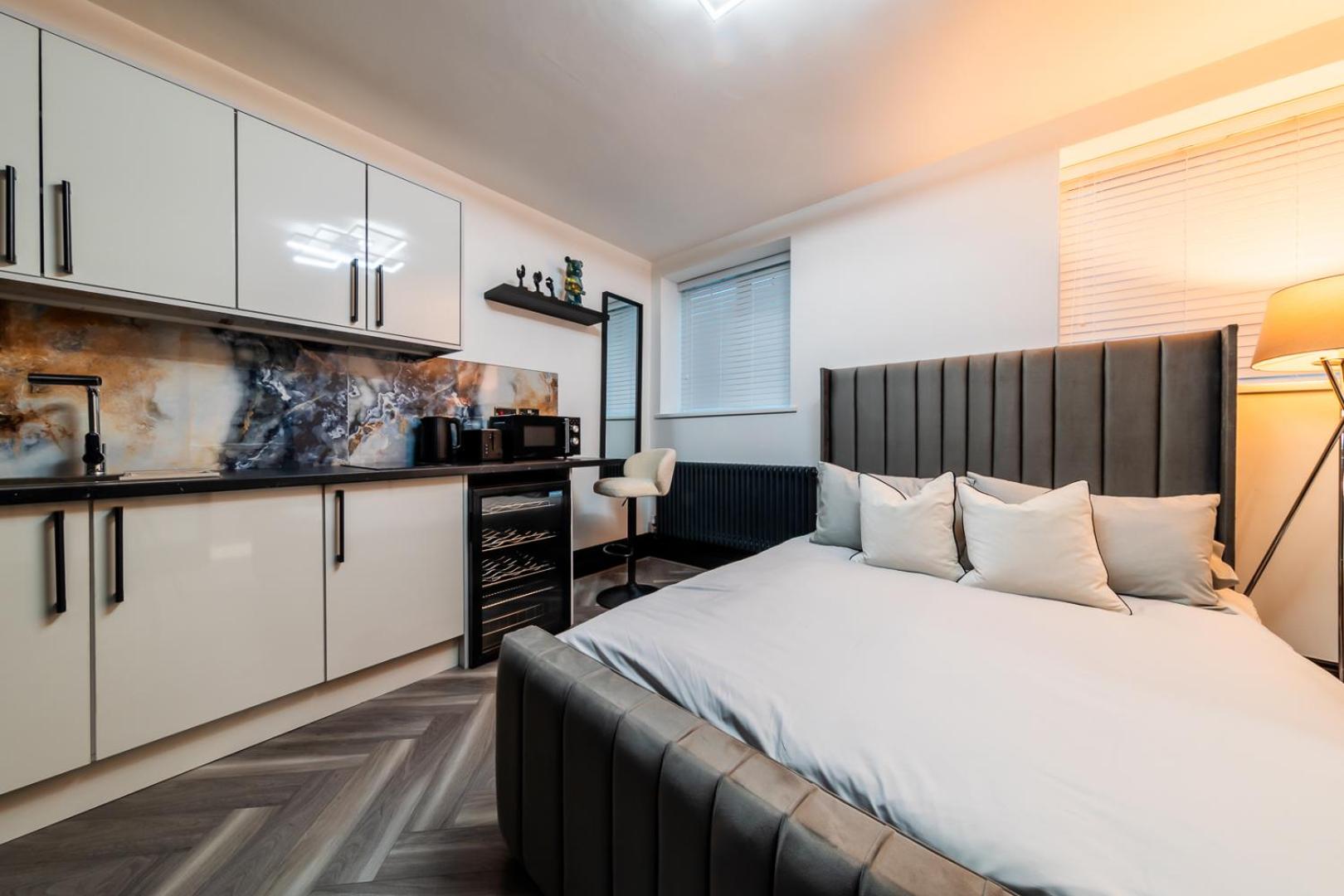 Double Room with Private Bathroom