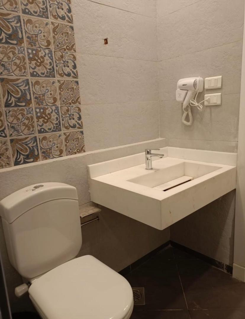Deluxe Studio