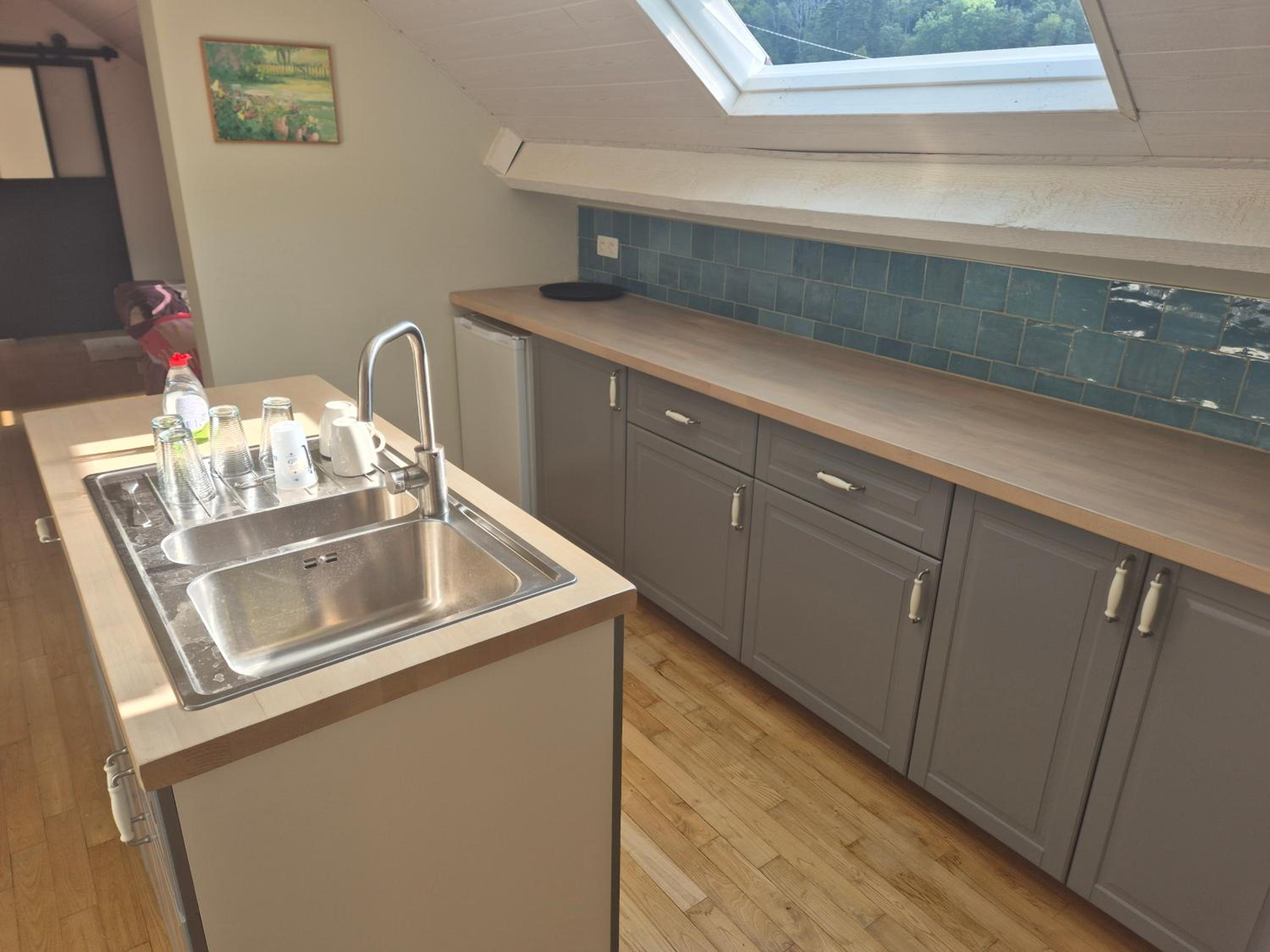 Three-Bedroom Apartment with Marina View photo 3