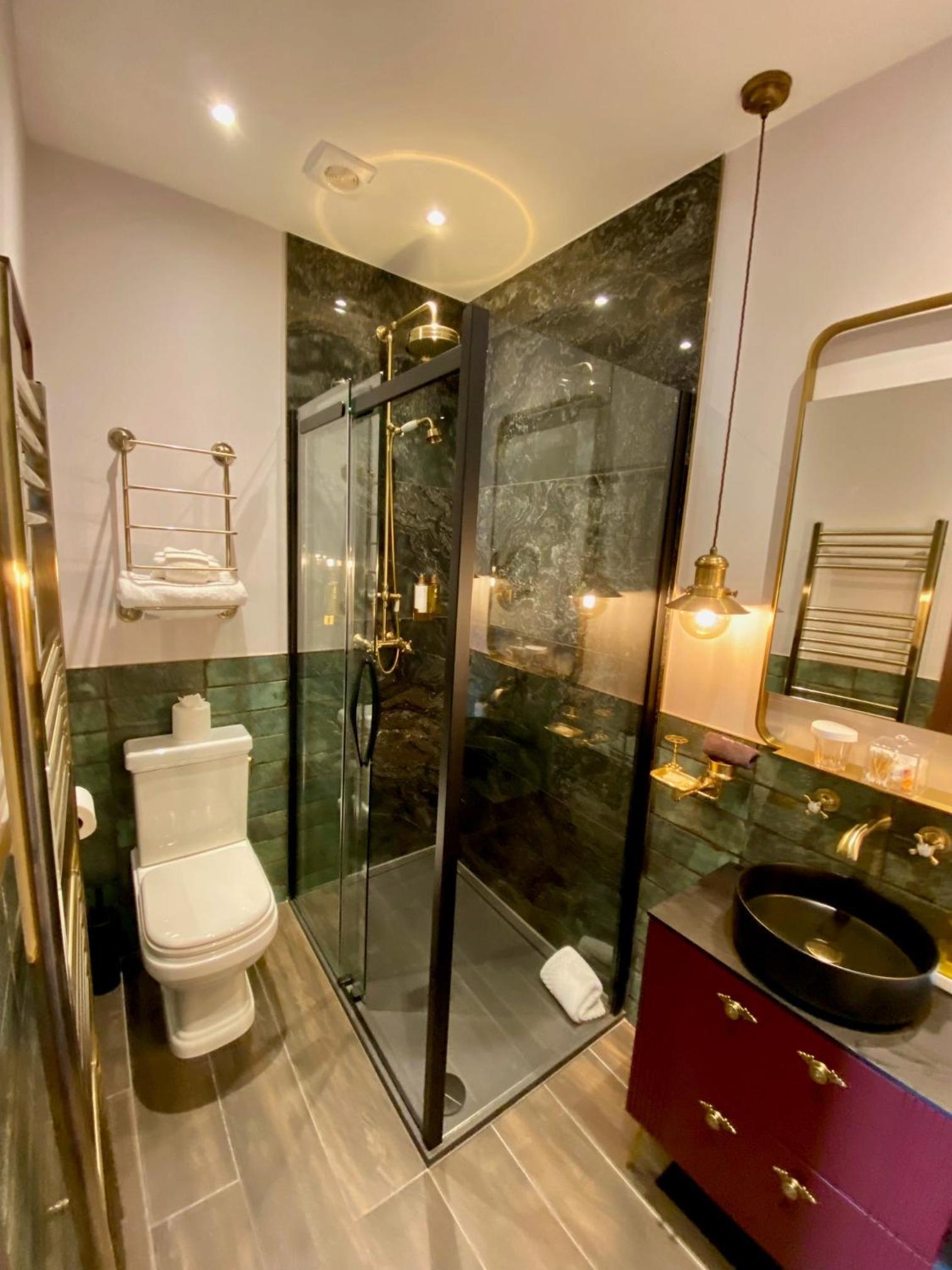 Deluxe Single Room photo 3