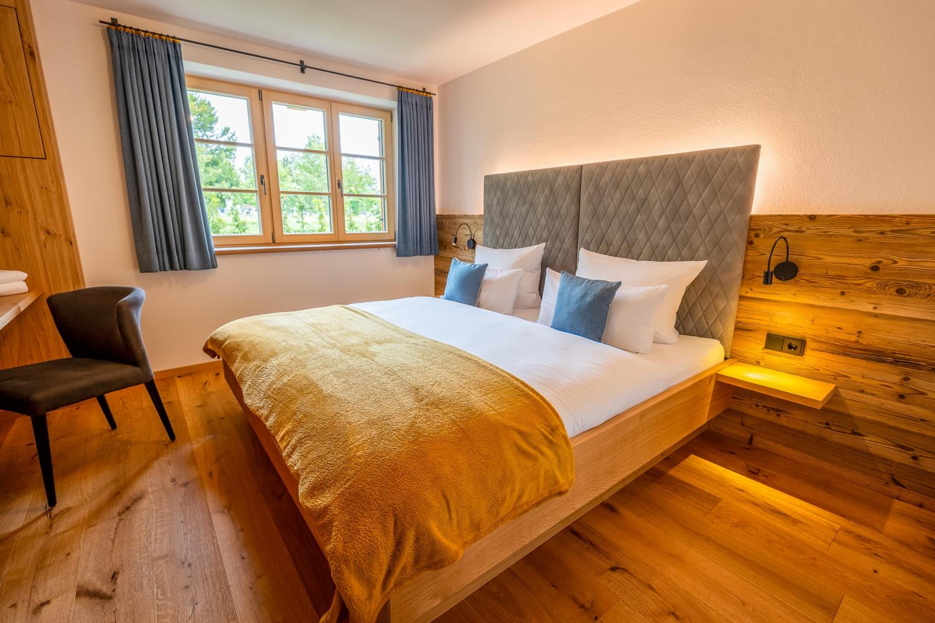 Two-Bedroom Apartment with Lake View