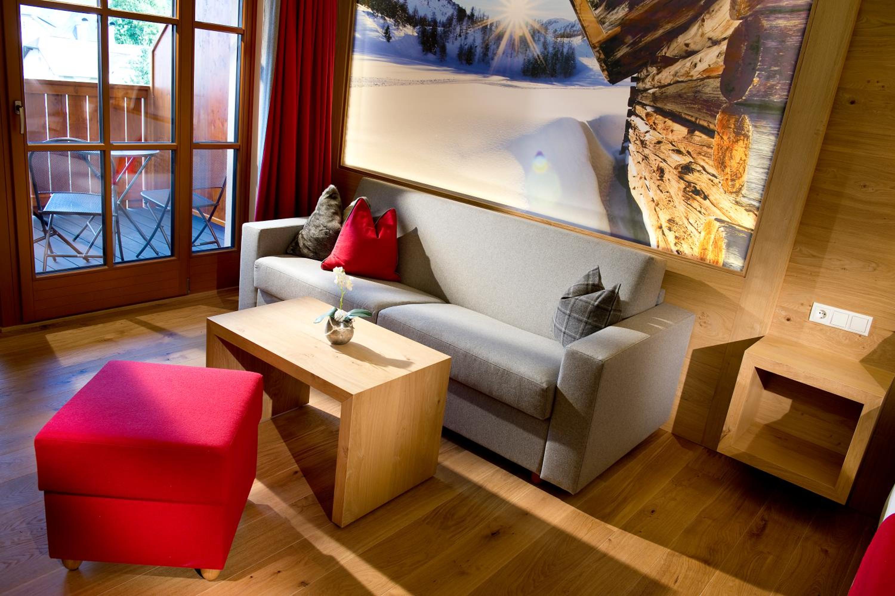 Family Room - Photo 4