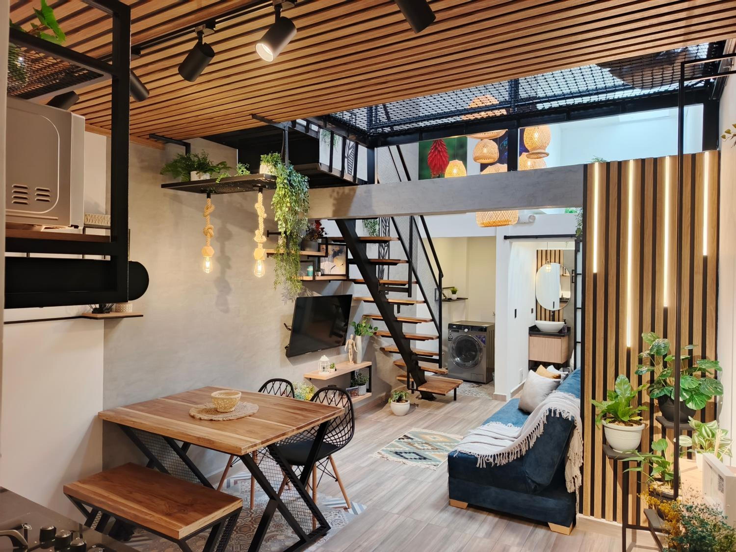 One-bedroom Loft Apartment