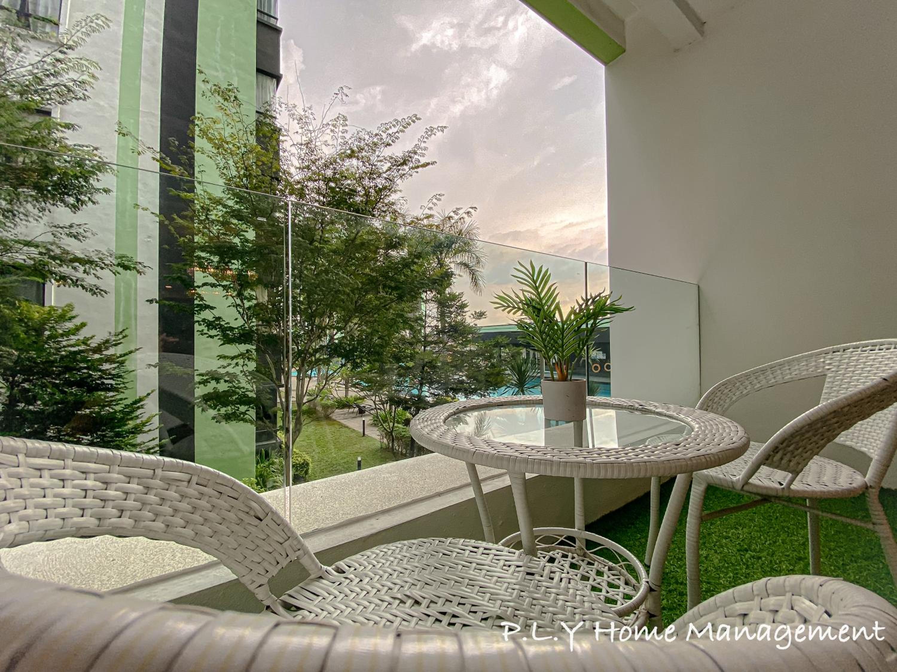 Four-Bedroom Luxury Apartment