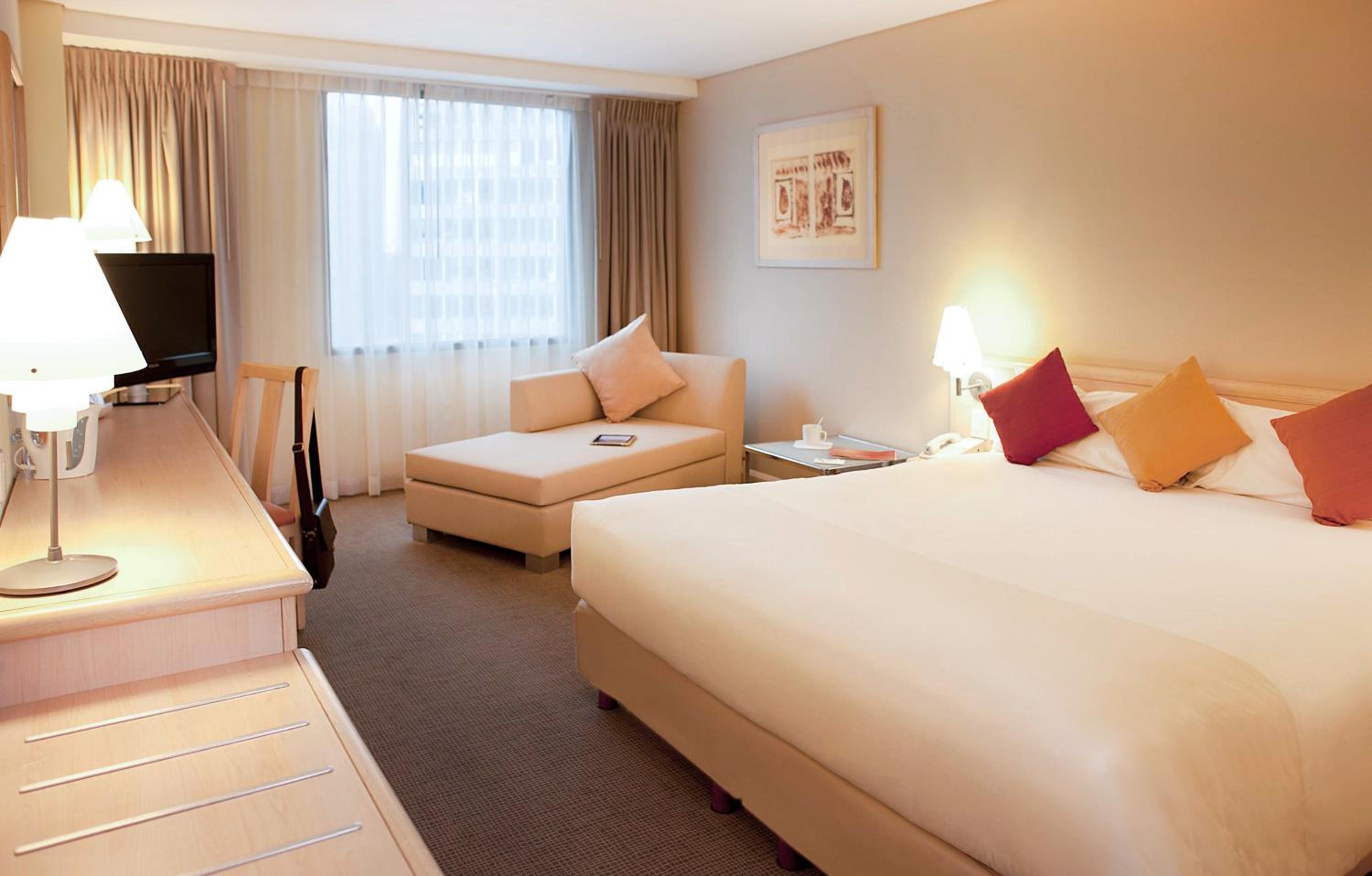 Superior Room with 1 King Bed - Photo 1