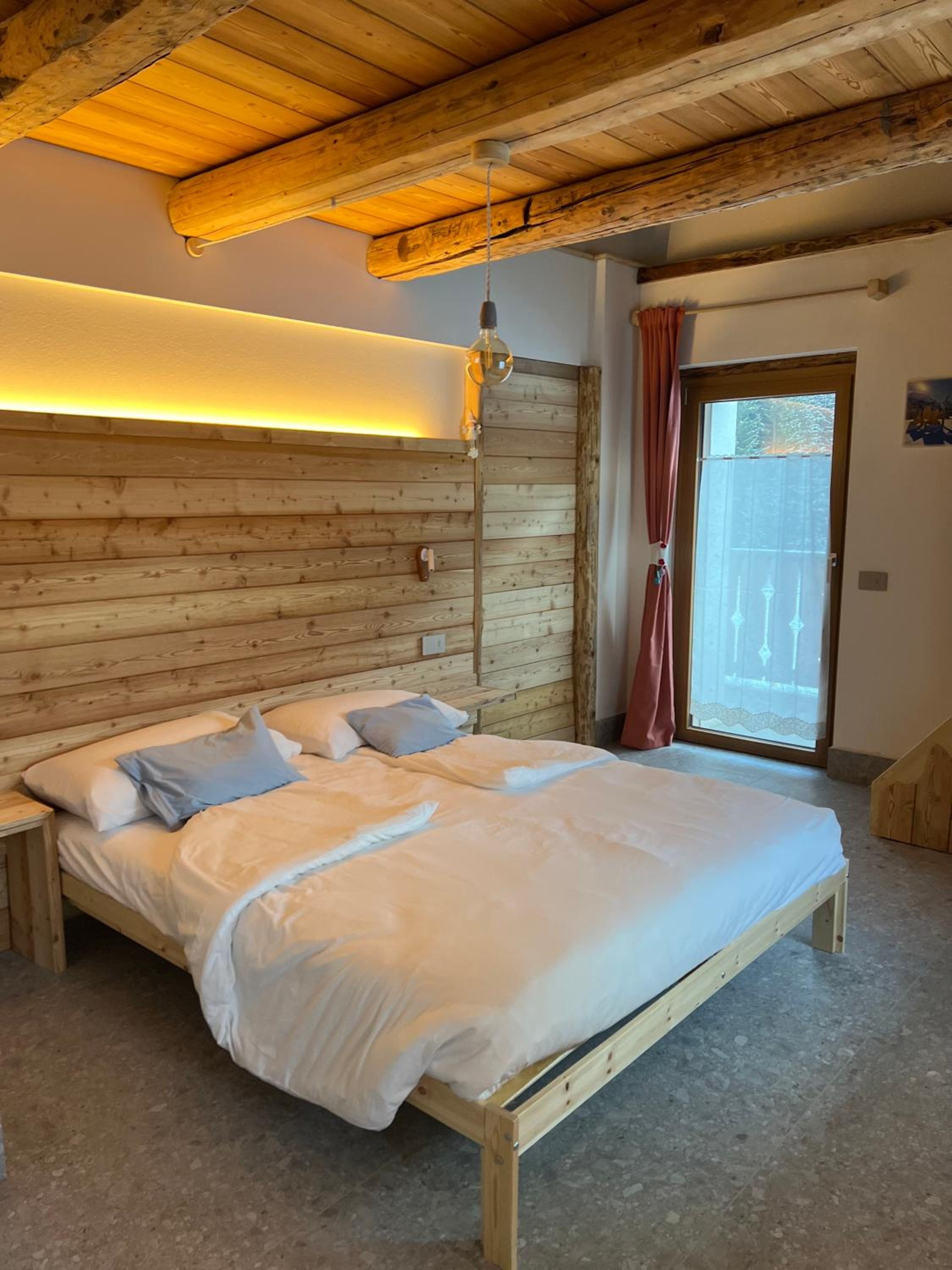 Triple Room with Private Bathroom photo 2