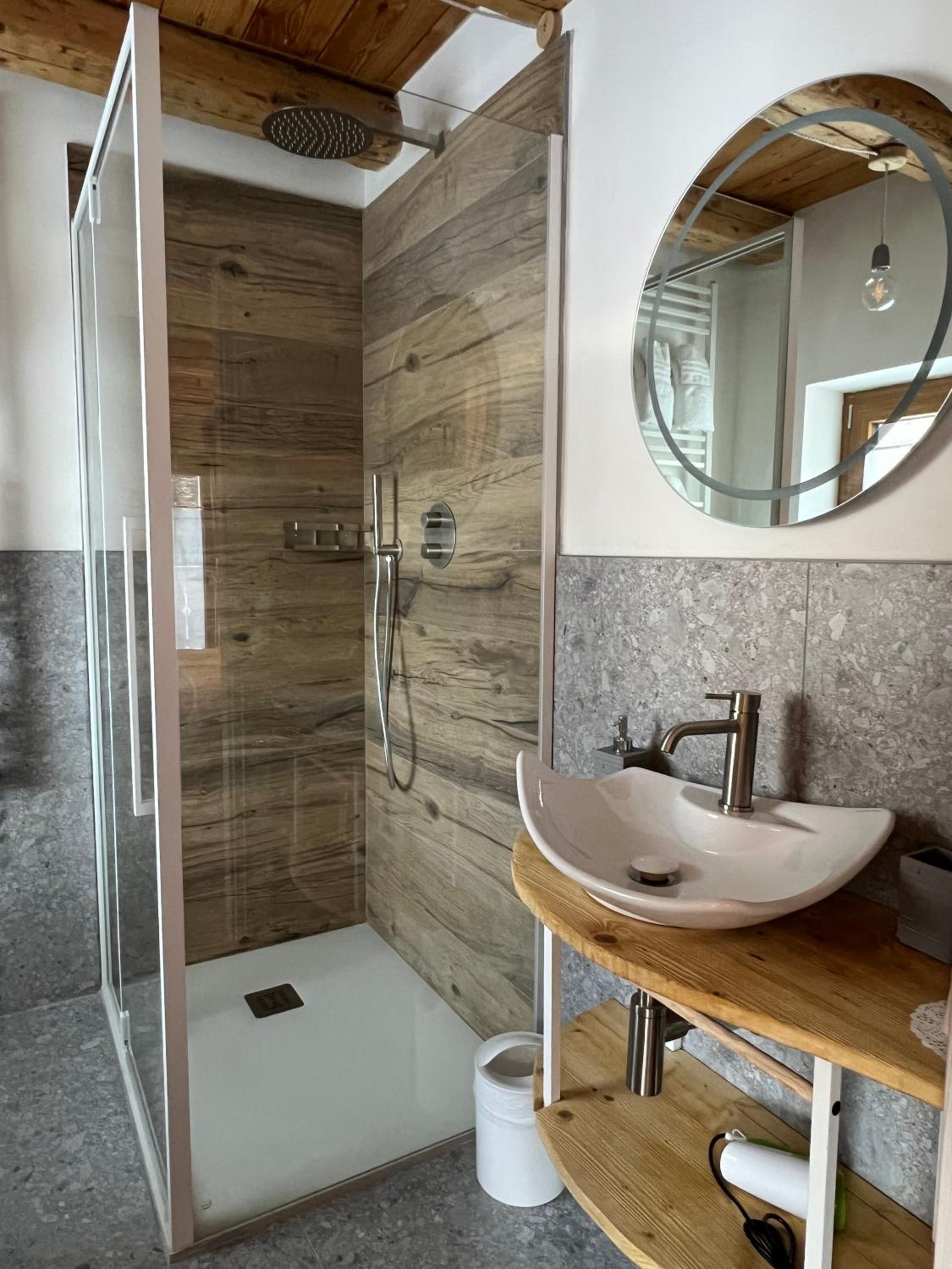 Triple Room with Private Bathroom