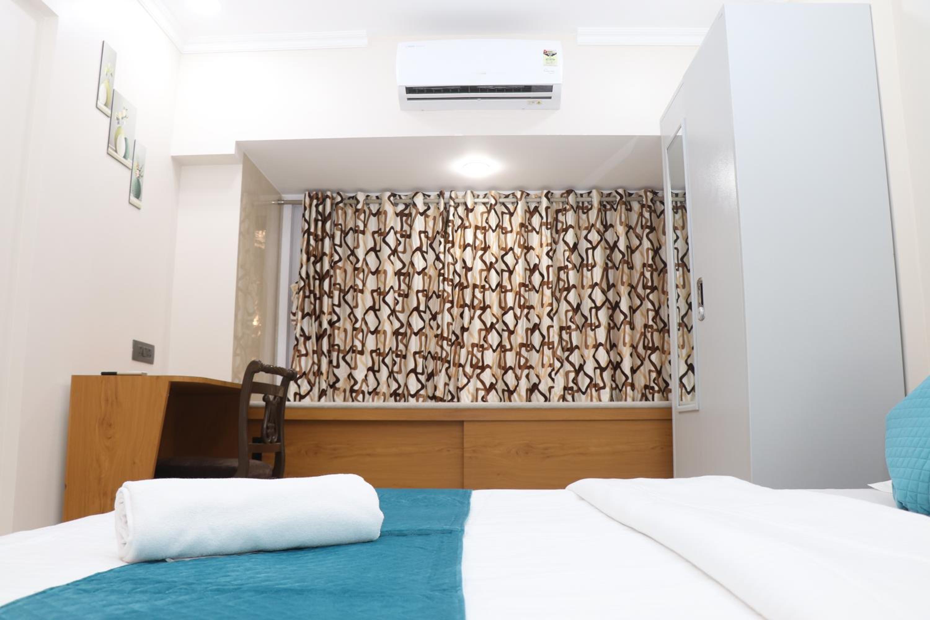 Double Room with Private External Bathroom
