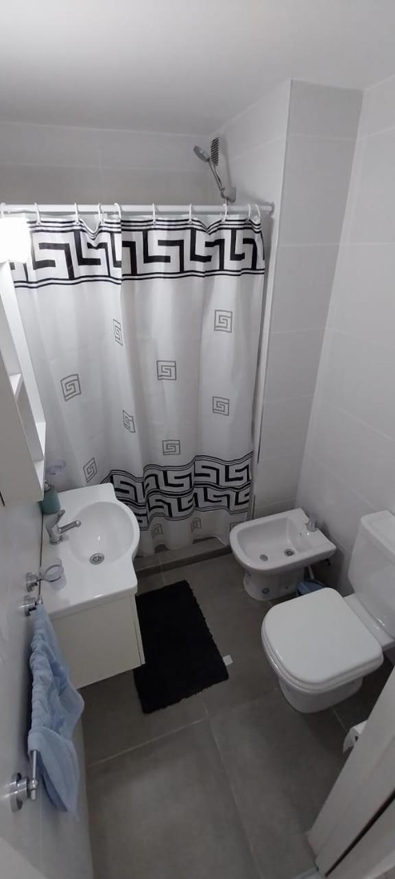 Deluxe One-Bedroom Apartment with City View photo 3