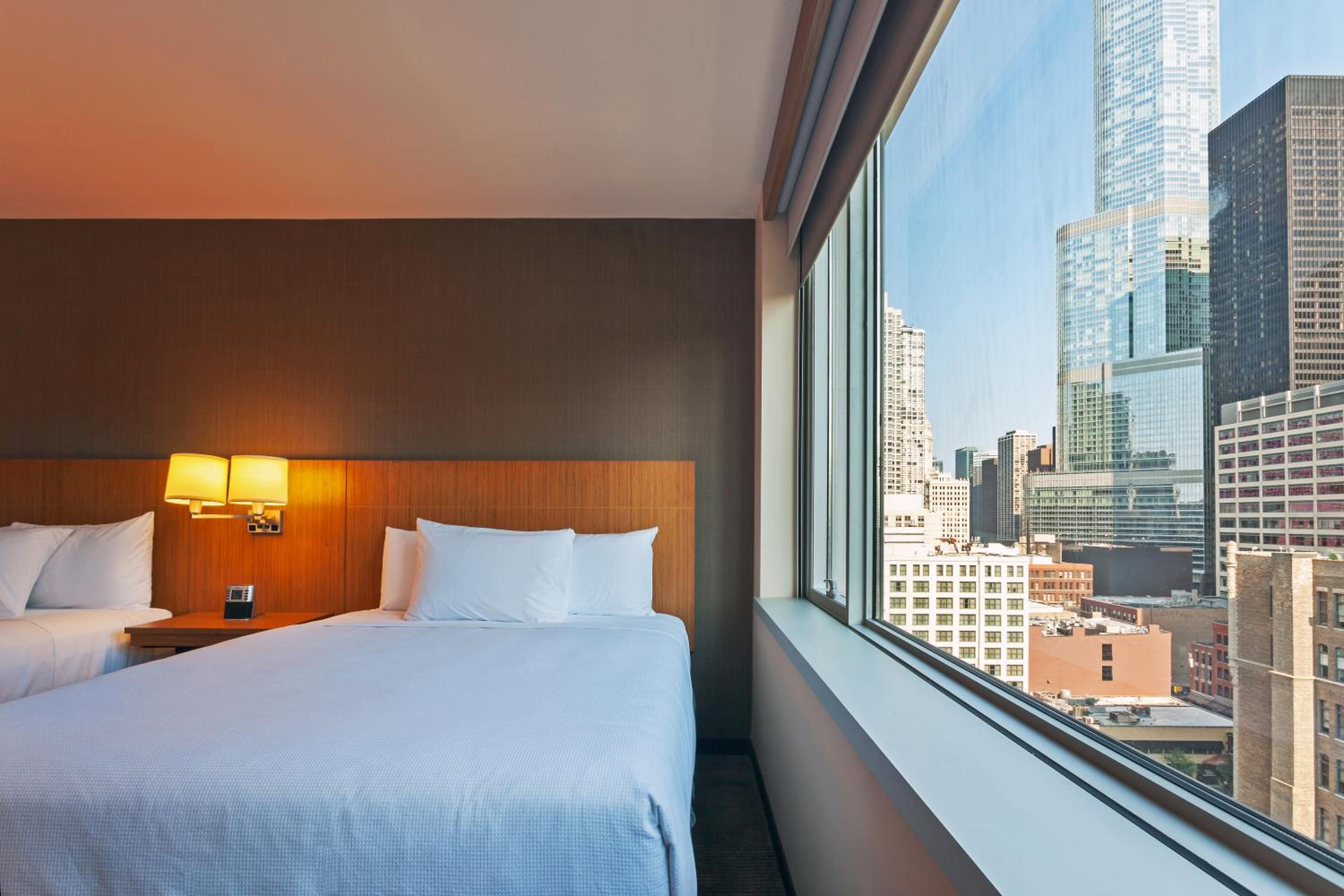 Queen Room with Two Queen Beds and City View thumbnail 5