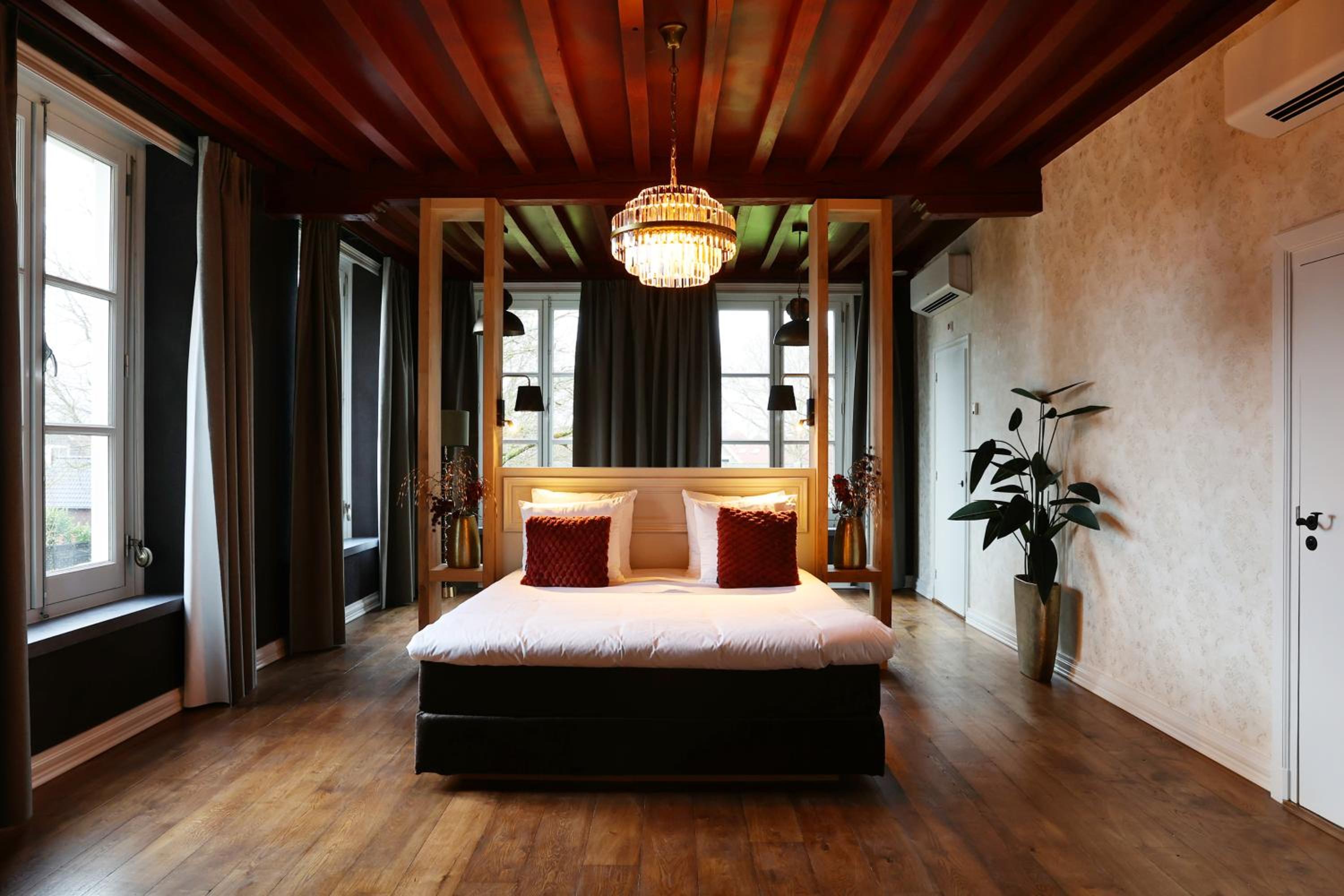 Suite with Garden View photo 3
