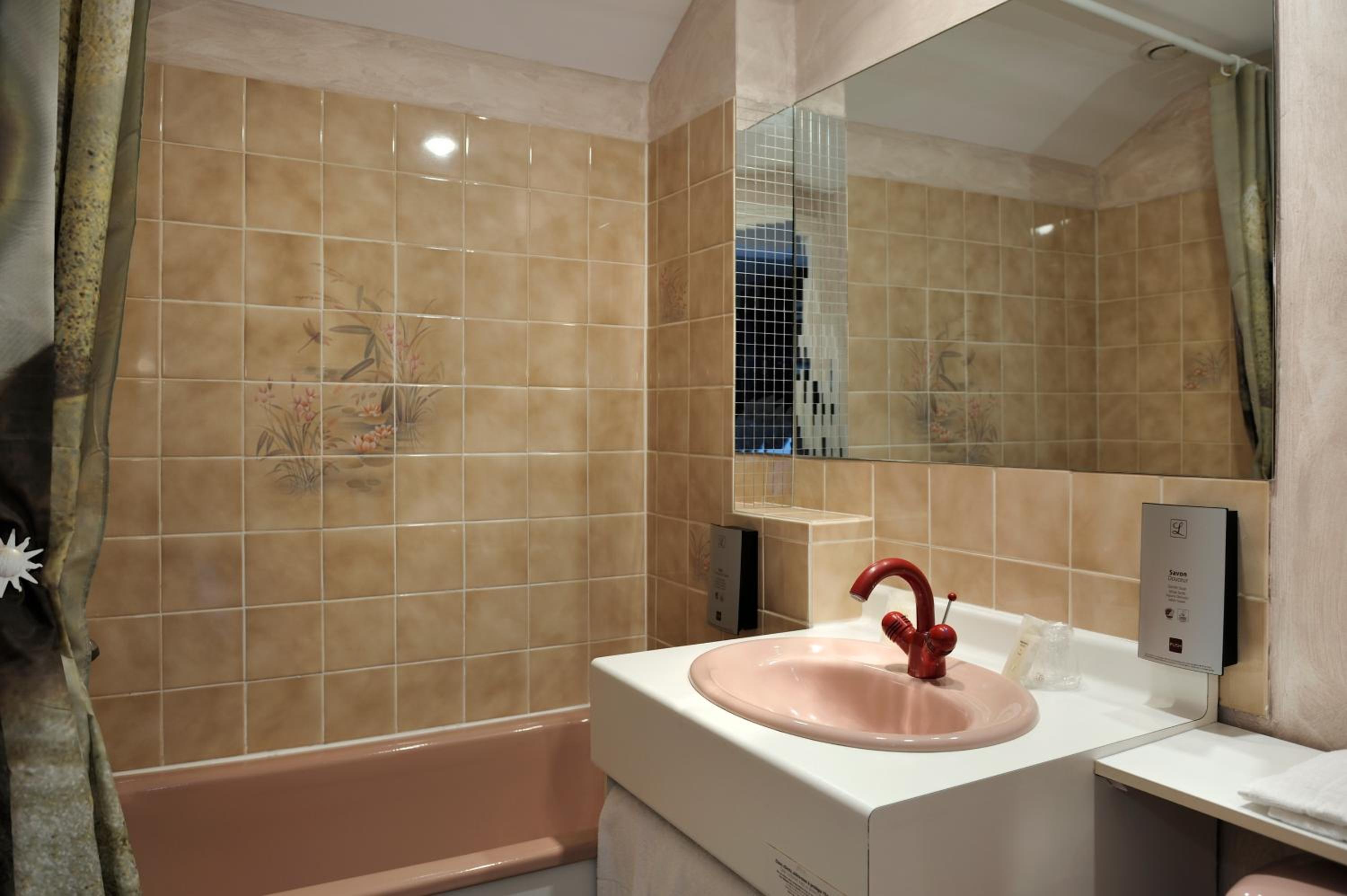Double Room - Photo 20