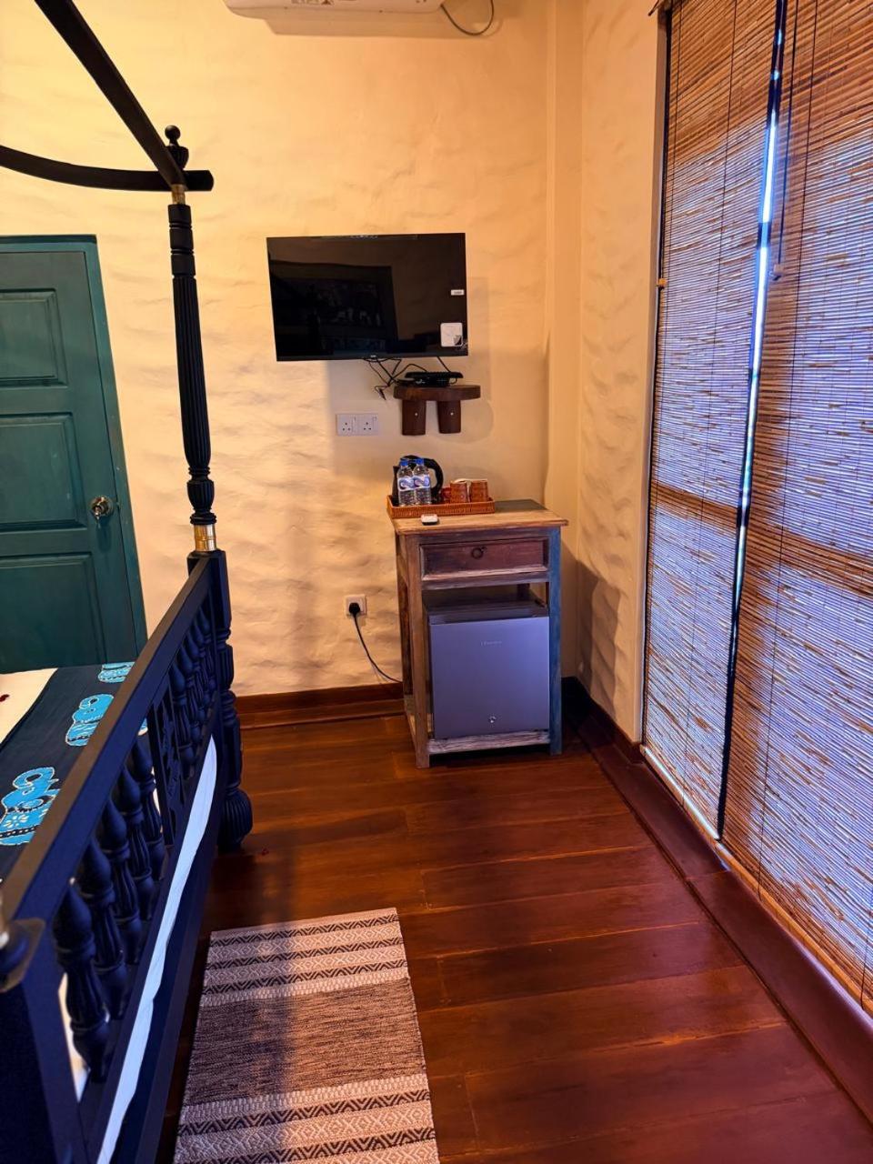 Deluxe Double Room with Bath