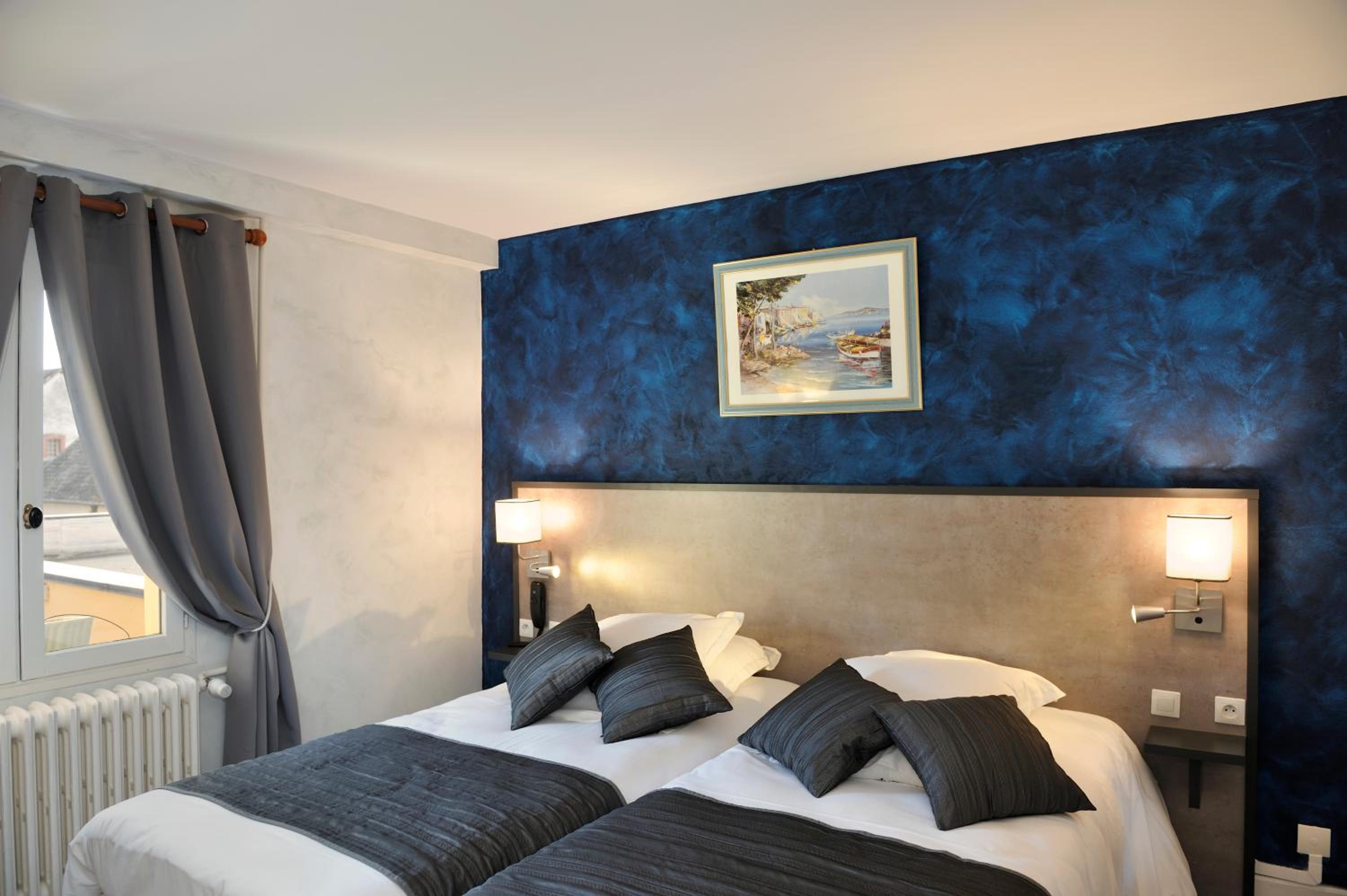 Twin Room - Photo 3