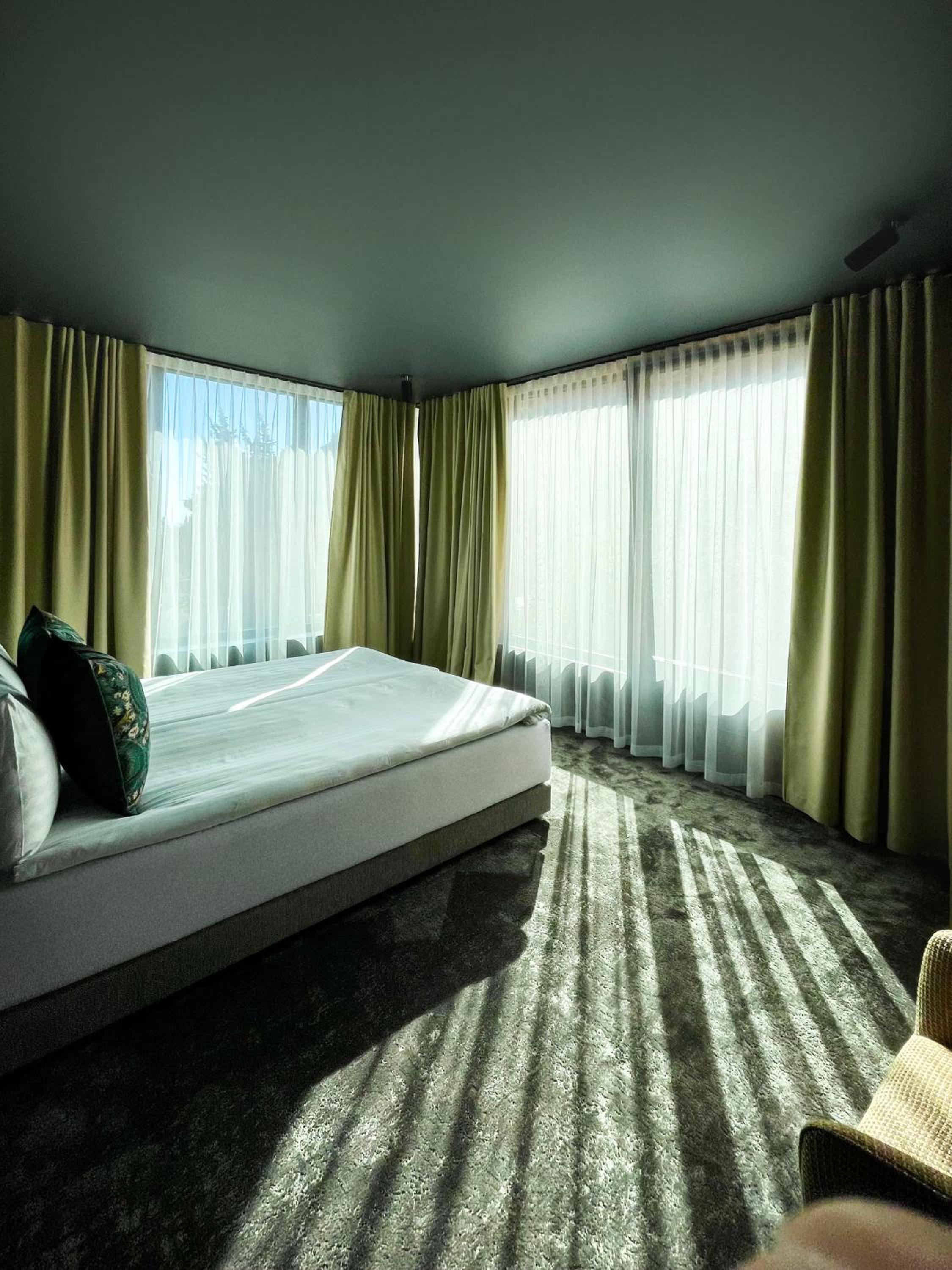 Two-Bedroom Deluxe Apartment