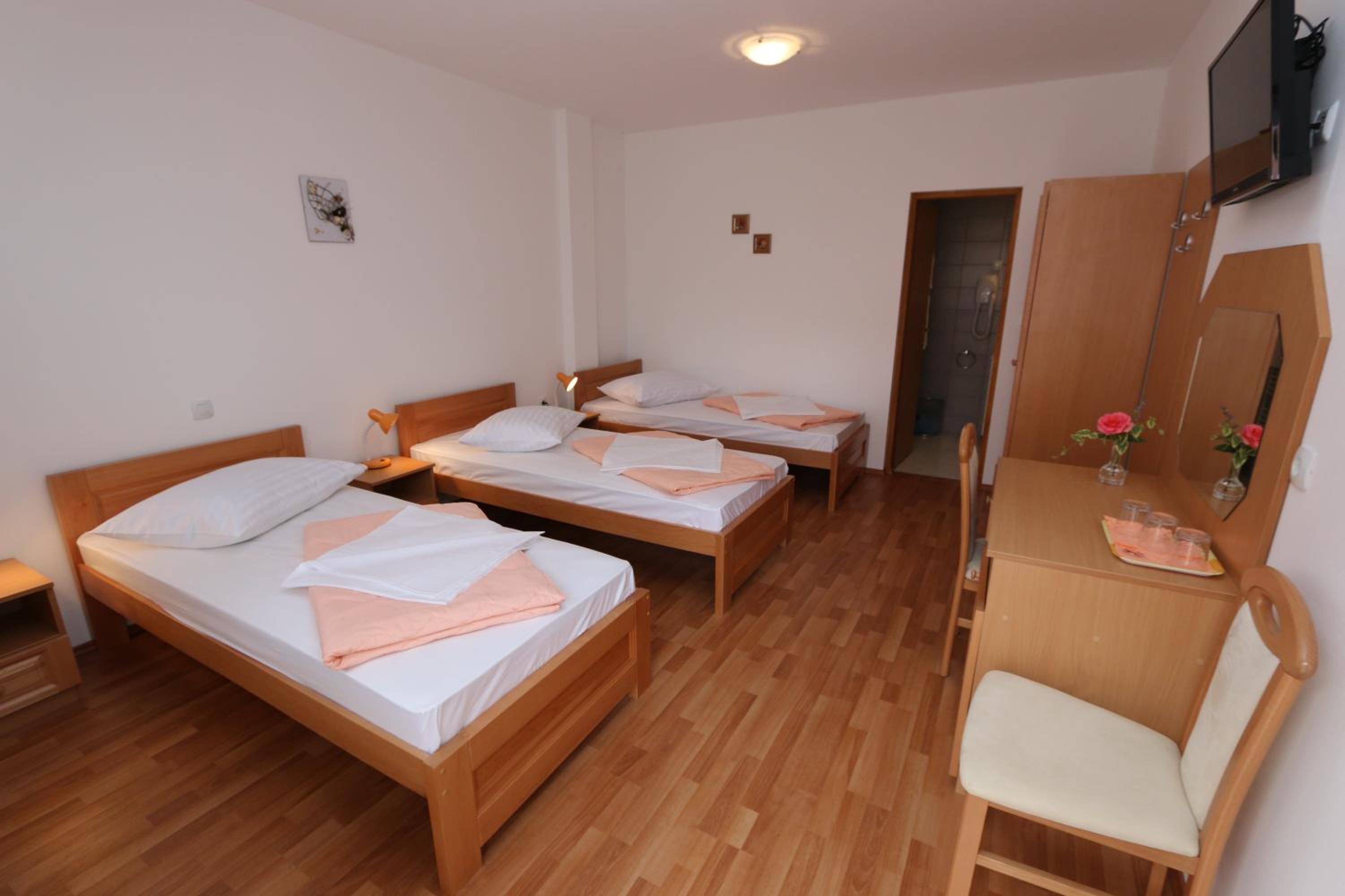 Triple Room - Ground Floor - Photo 16