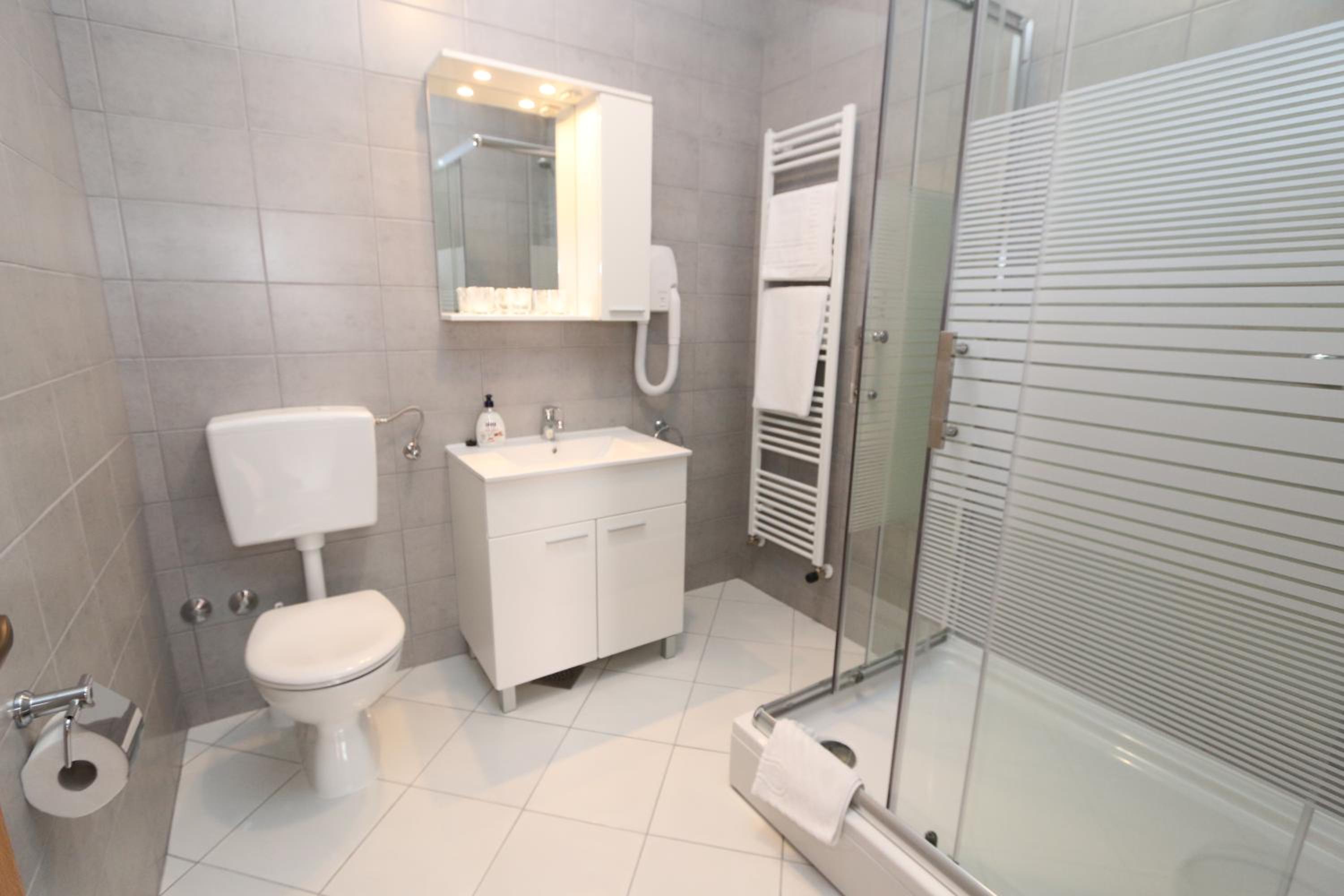 Triple Room - Ground Floor - Photo 14