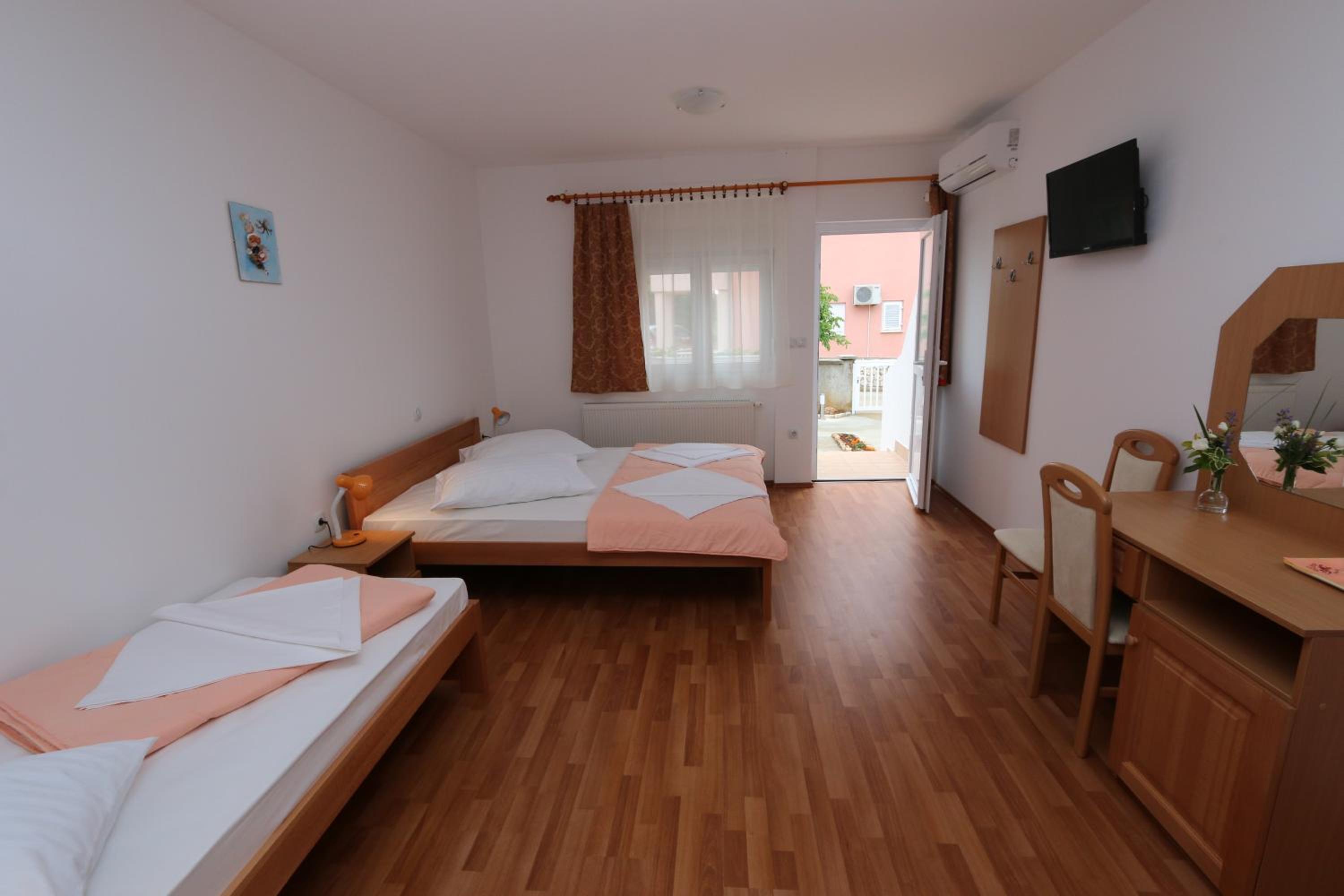 Triple Room - Ground Floor - Photo 24