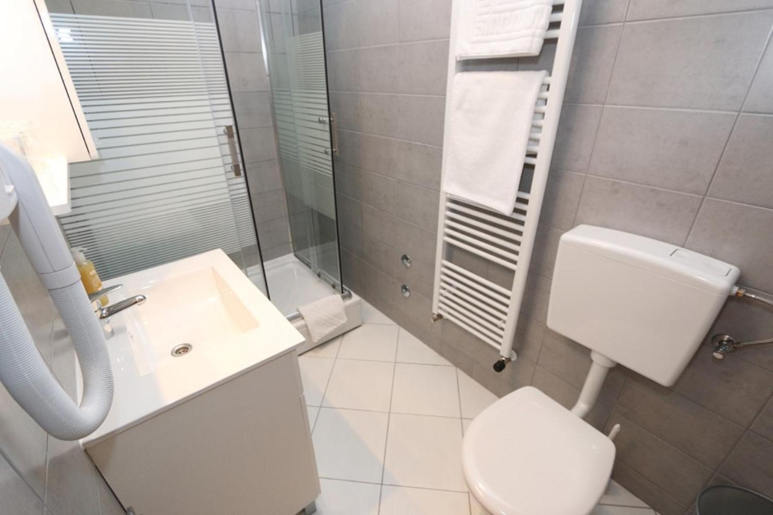 Triple Room - Ground Floor - Photo 8