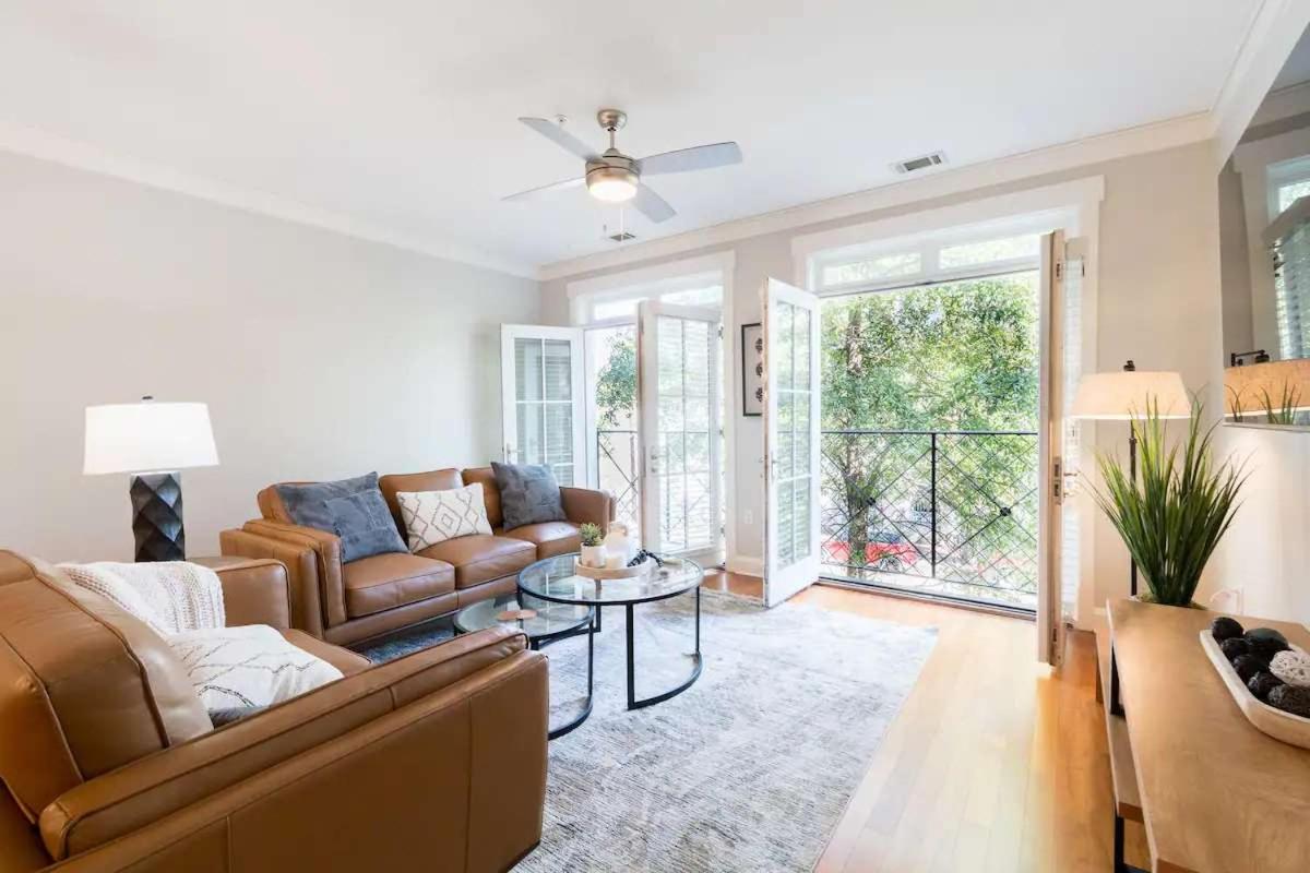 Three-Bedroom Apartment with Balcony