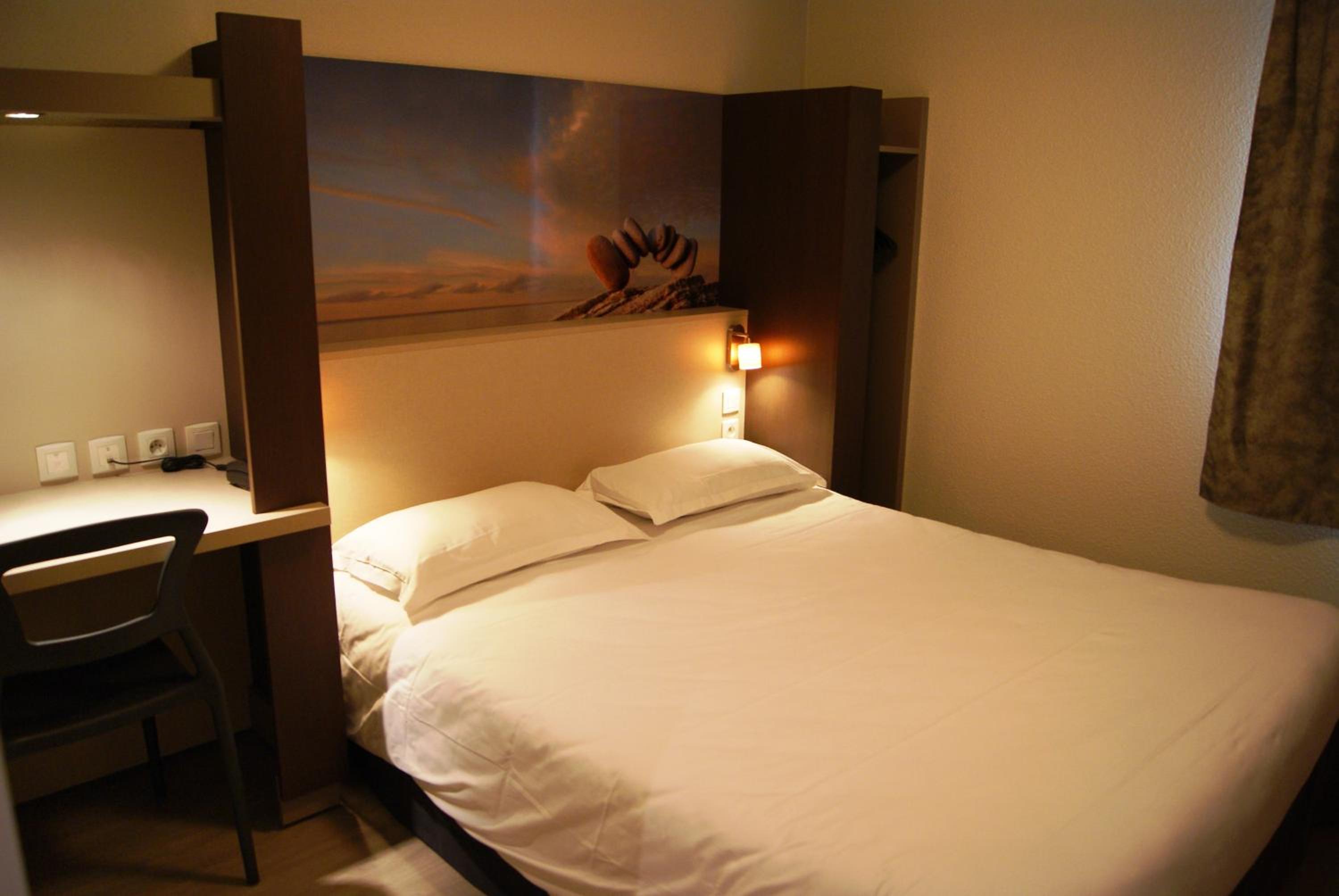 Double Room - Photo 11