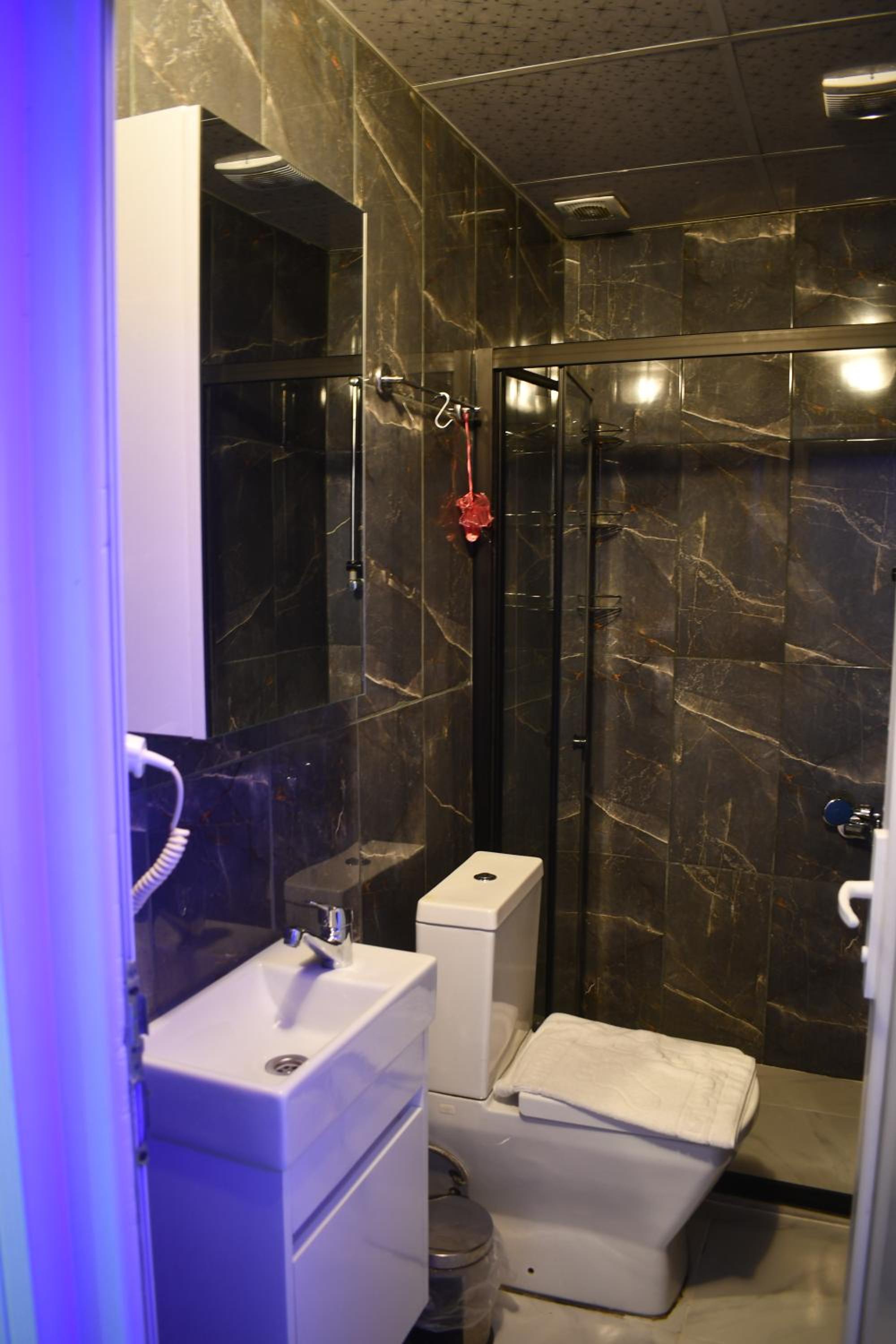 Budget Double Room photo 1