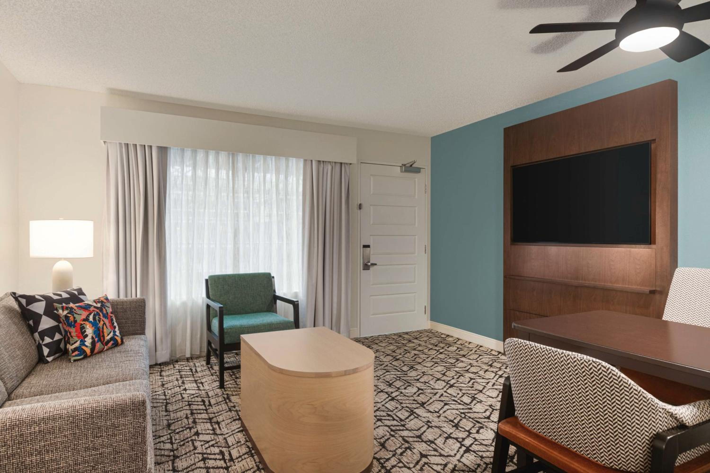 Two-Room Premium King Suite - Photo 5