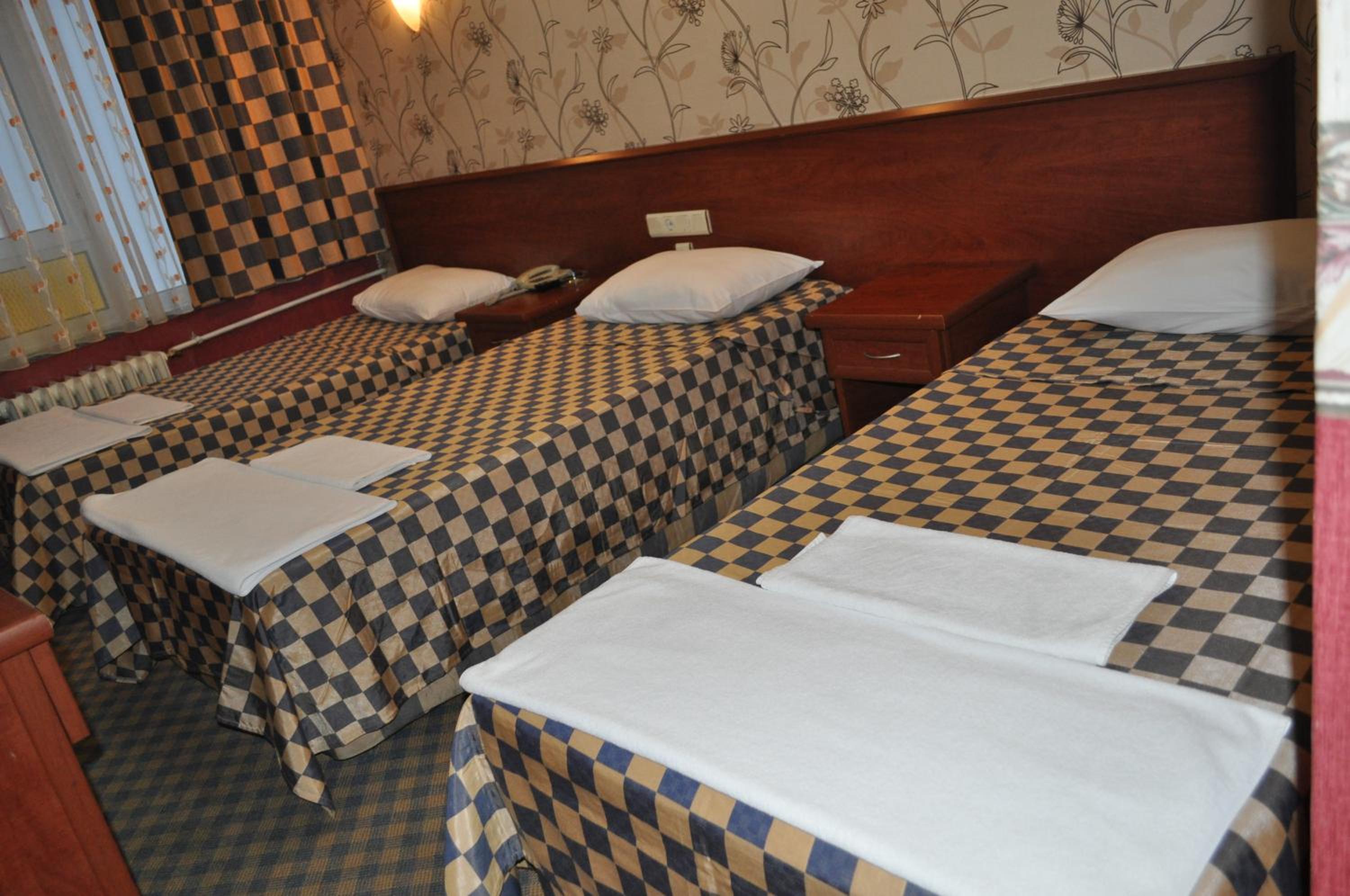 Standard Triple Room - Photo 6