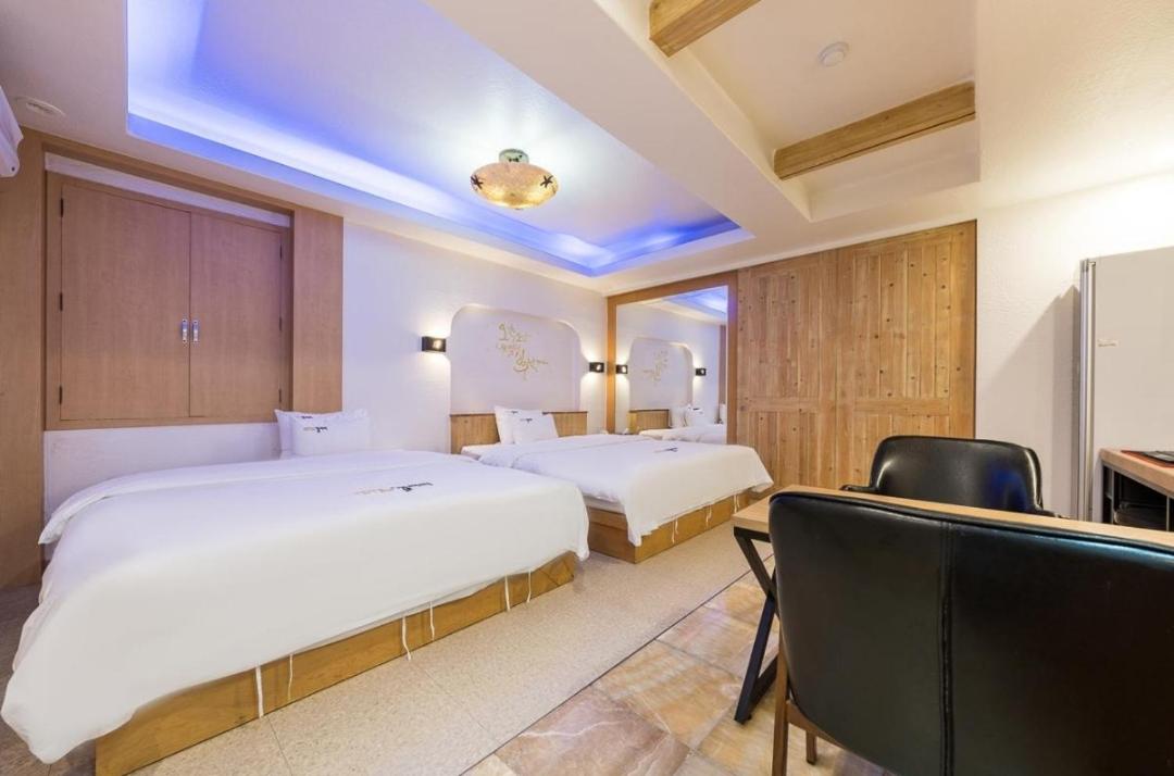 Presidential Suite