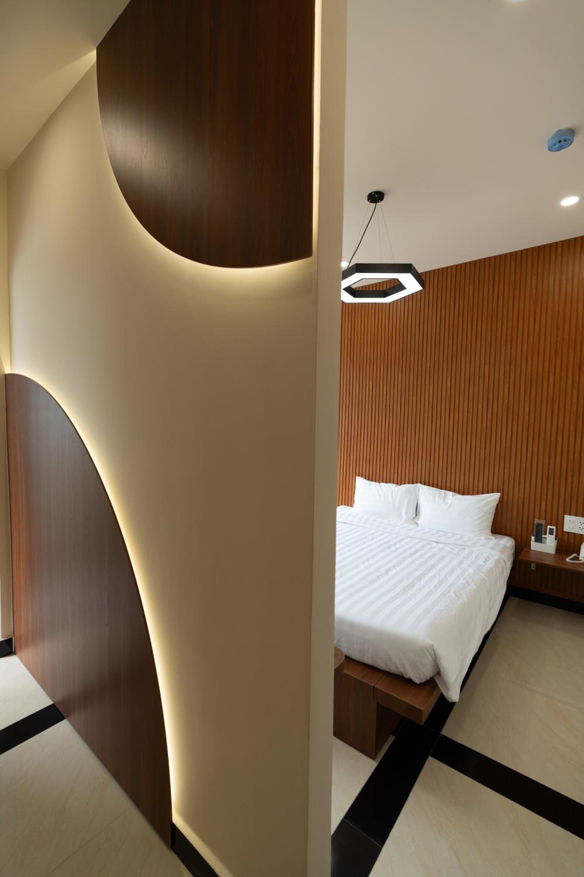 Superior King Room