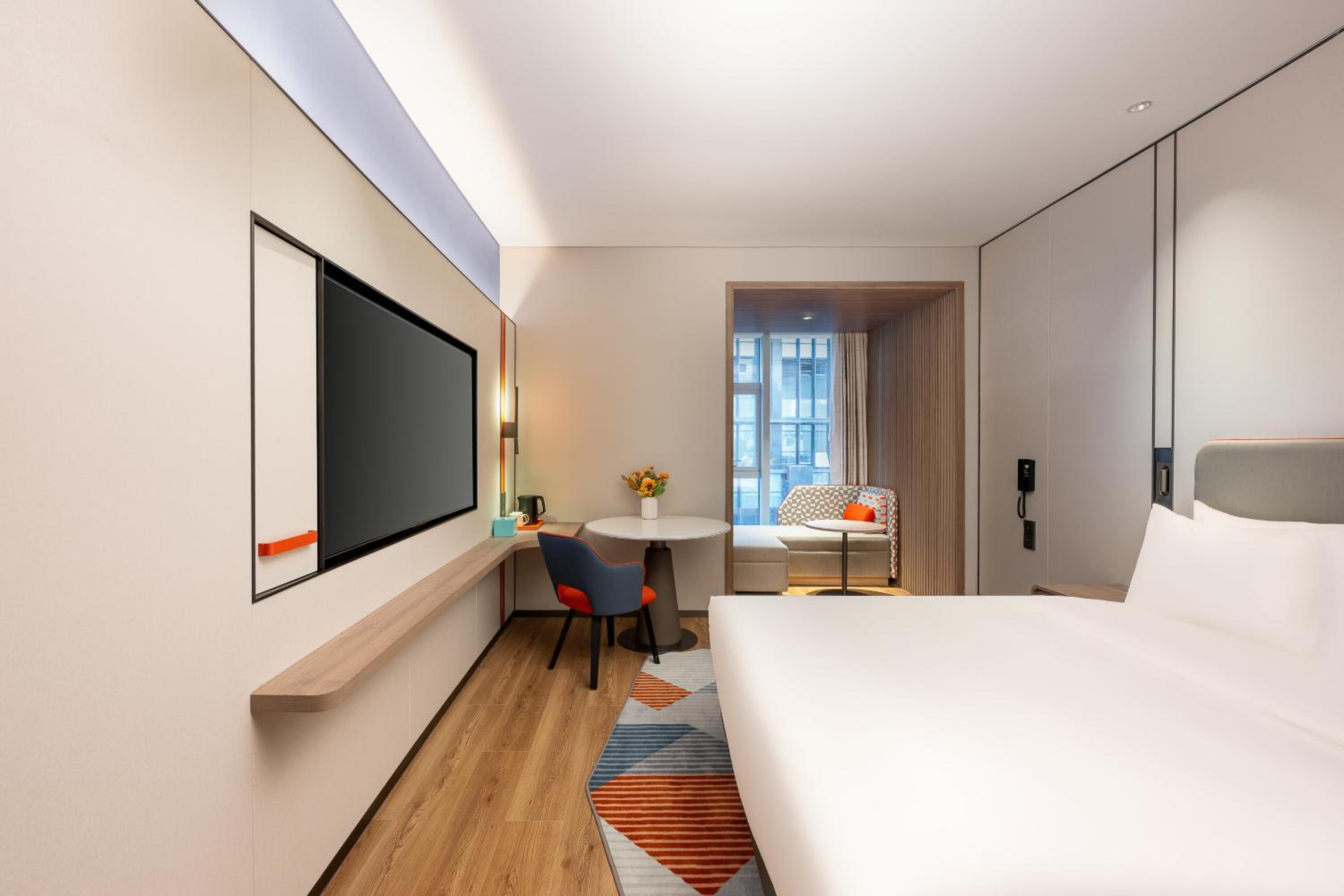 Standard Queen Room - Accessible