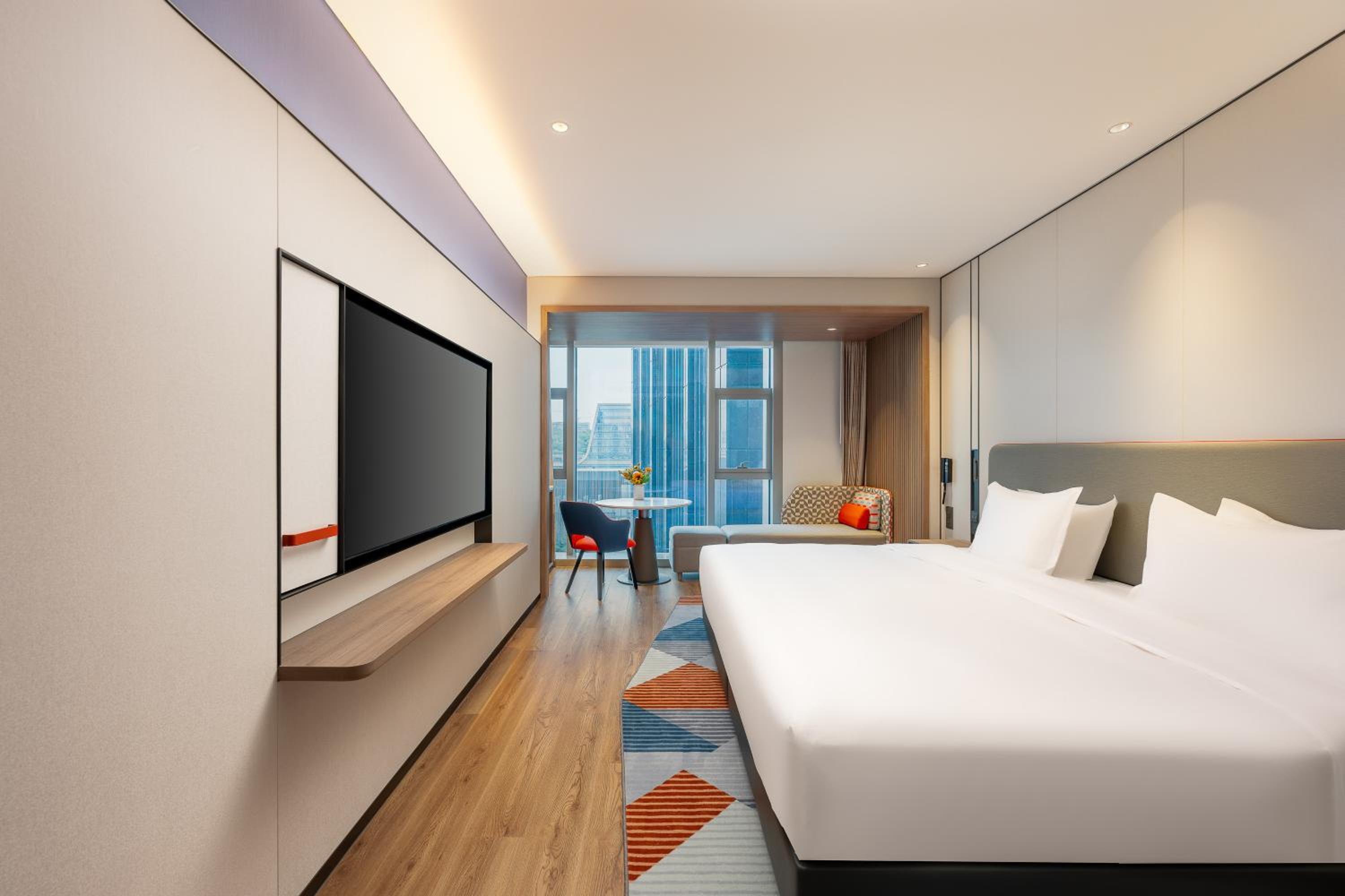 Standard Double Room with Two Double Beds and City View thumbnail 6
