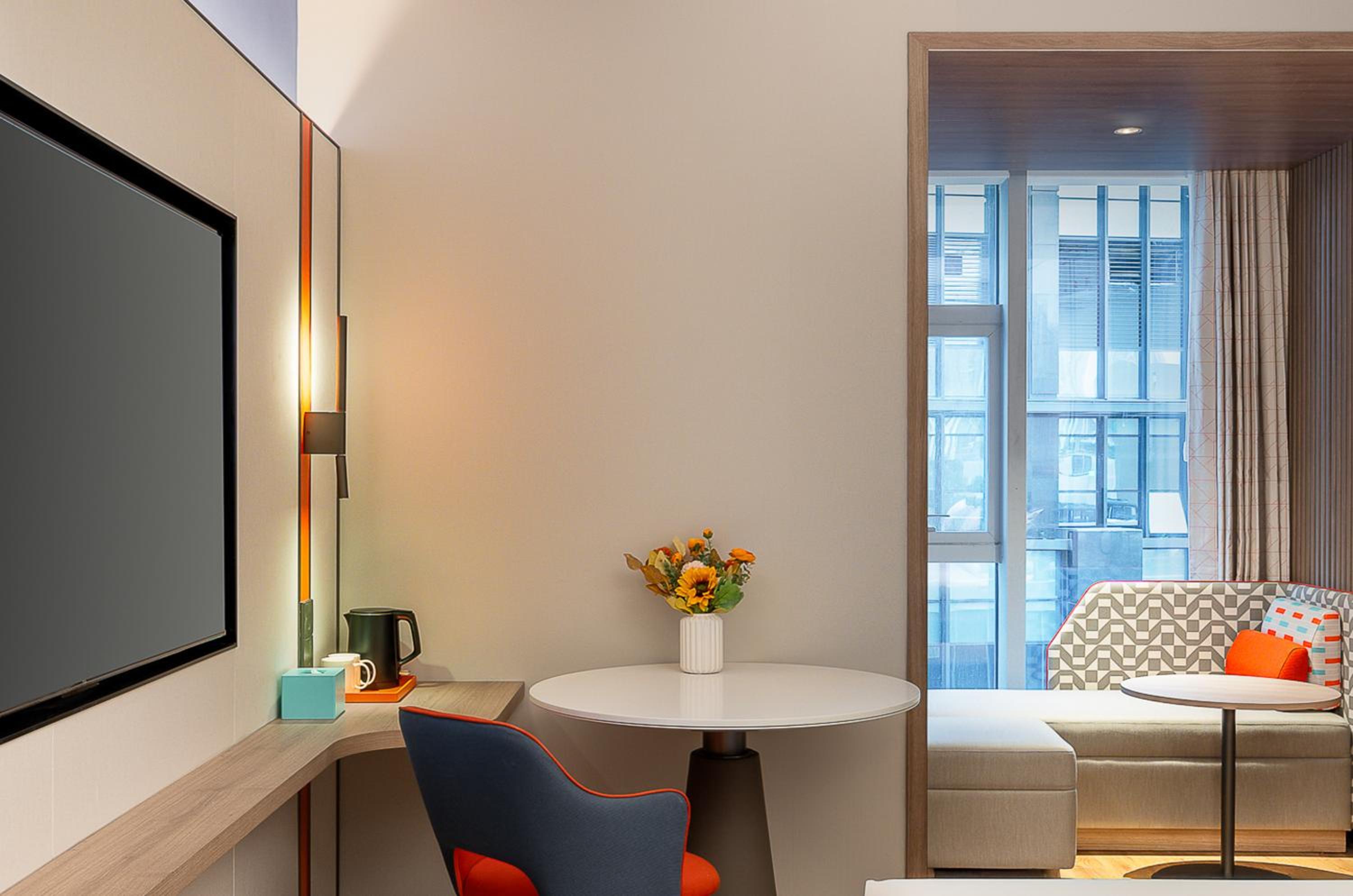Standard Queen Room - Accessible
