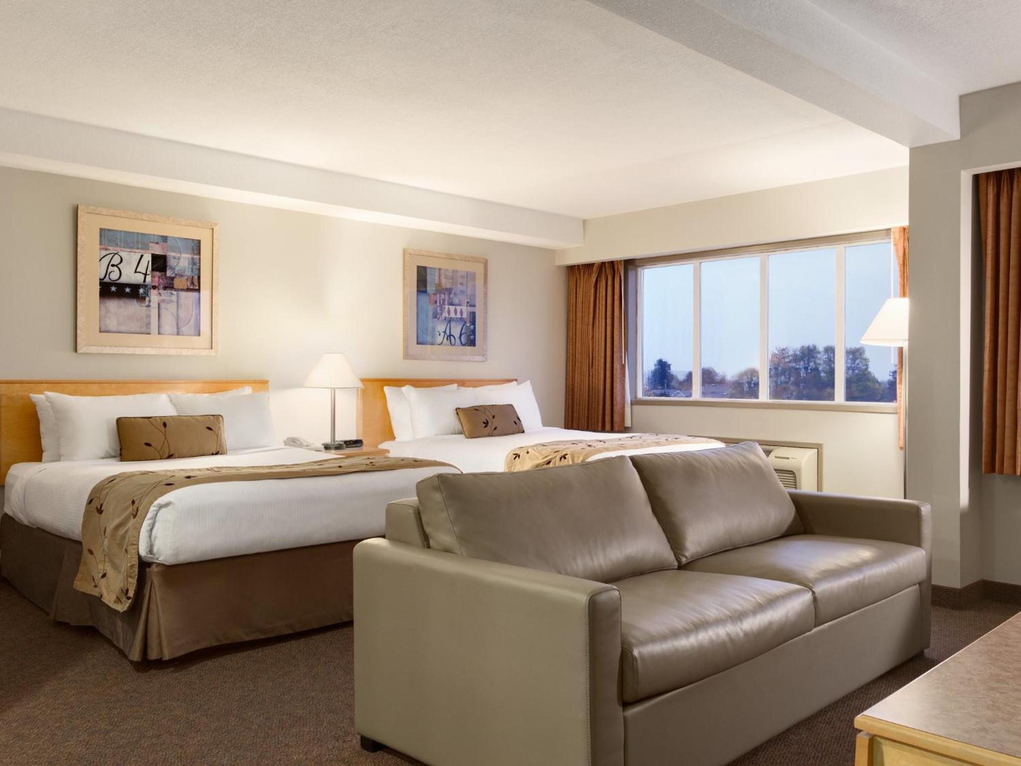 Studio Suite with Two Queen Beds - Non-Smoking - Photo 4