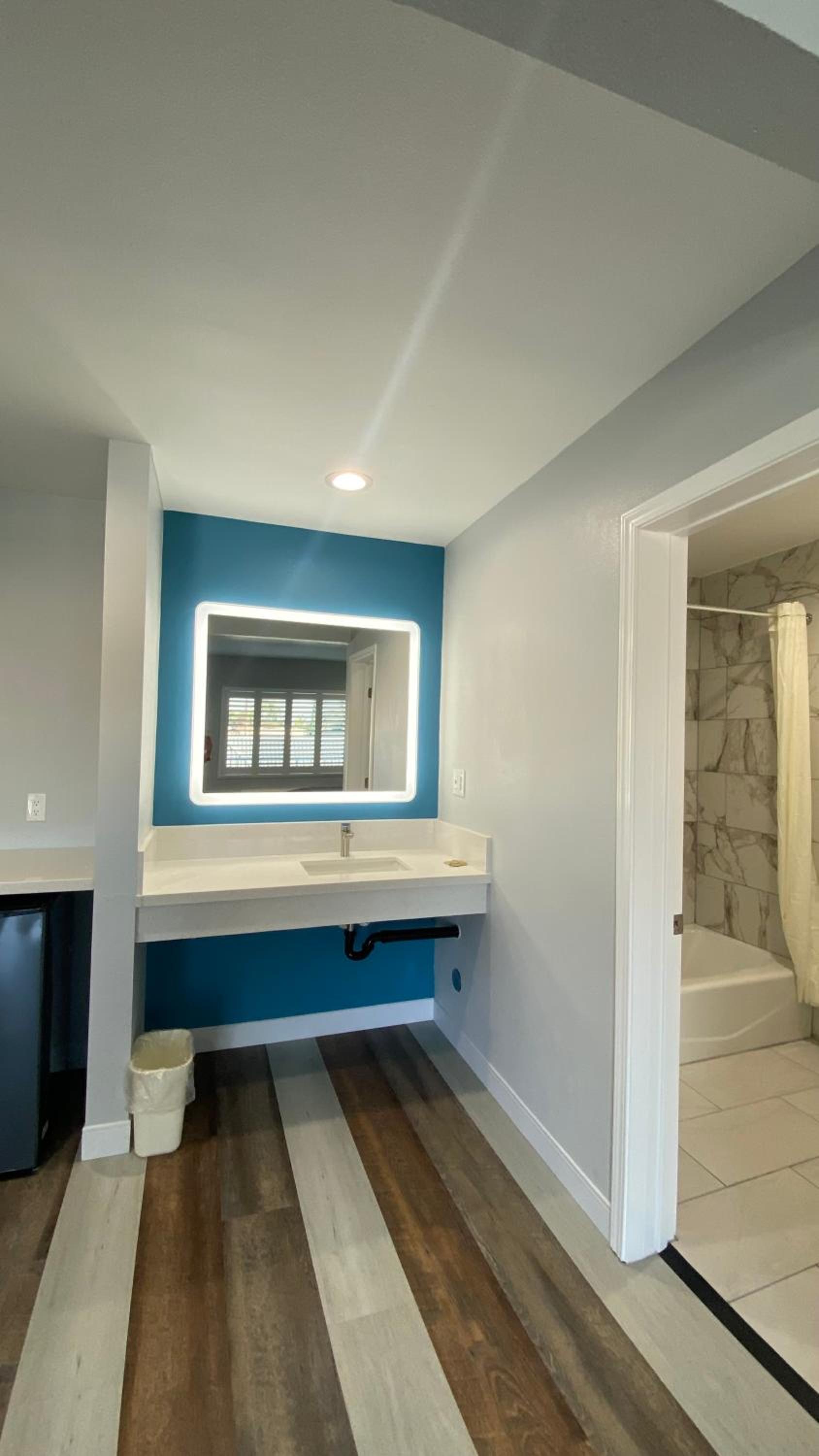 Standard Queen Room - Photo 5